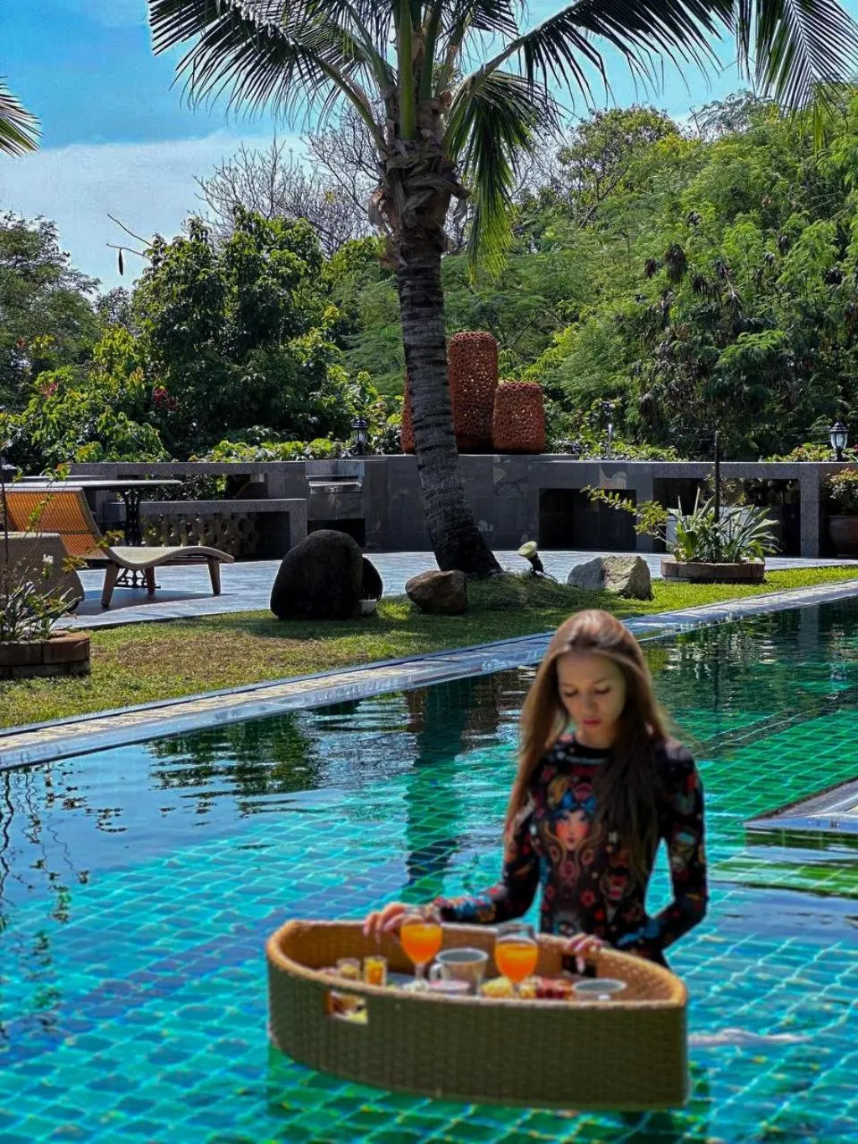 Swimming pool in Ocean Pearl Seaview Residence