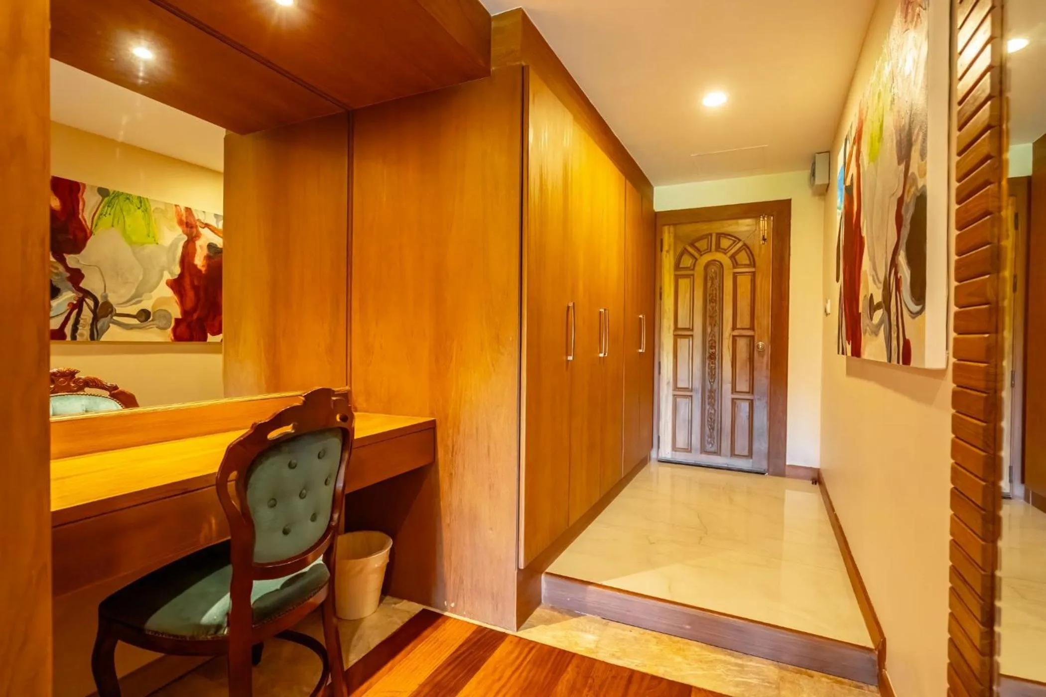 wardrobe in Ocean Pearl Seaview Residence