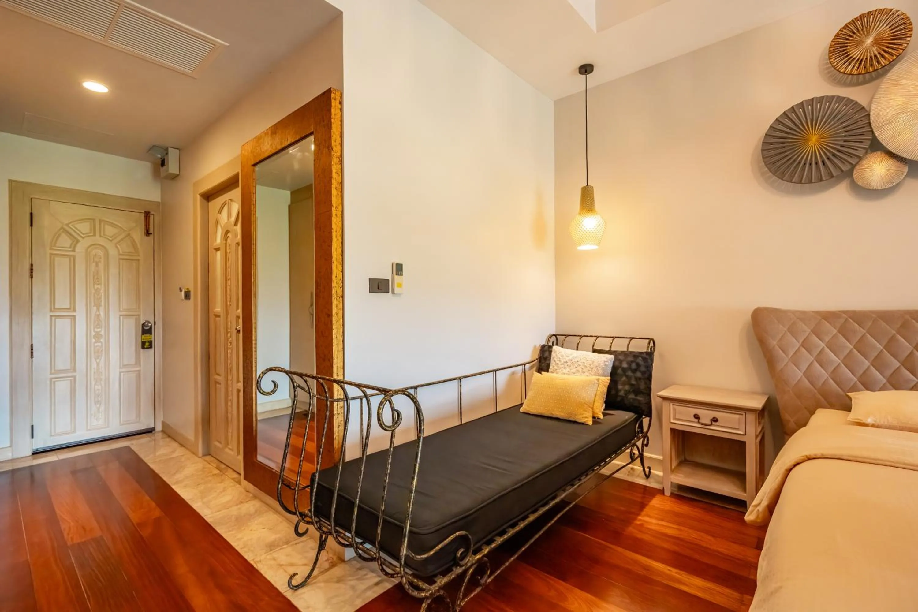 Bed in Ocean Pearl Seaview Residence