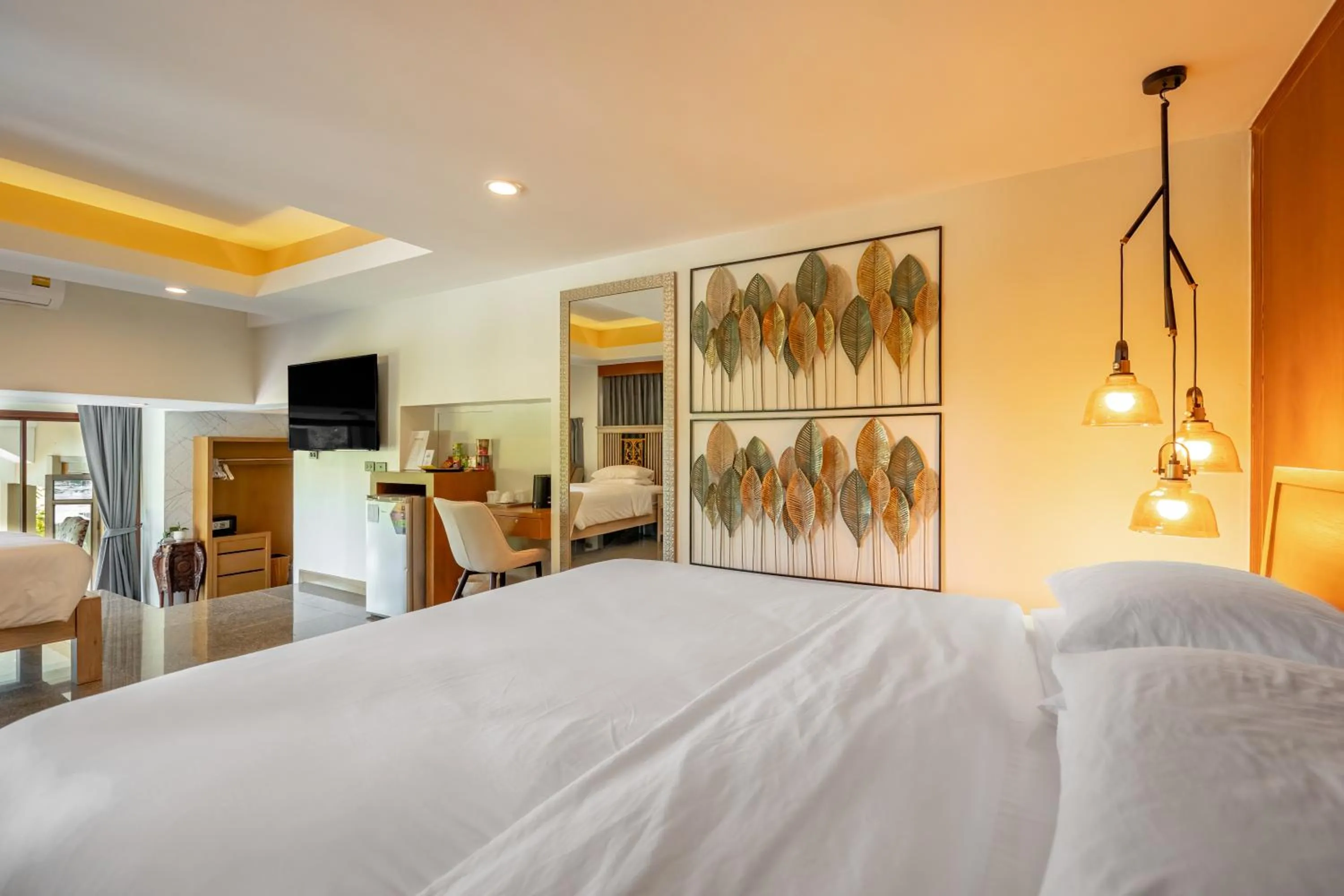 Bed in Ocean Pearl Seaview Residence