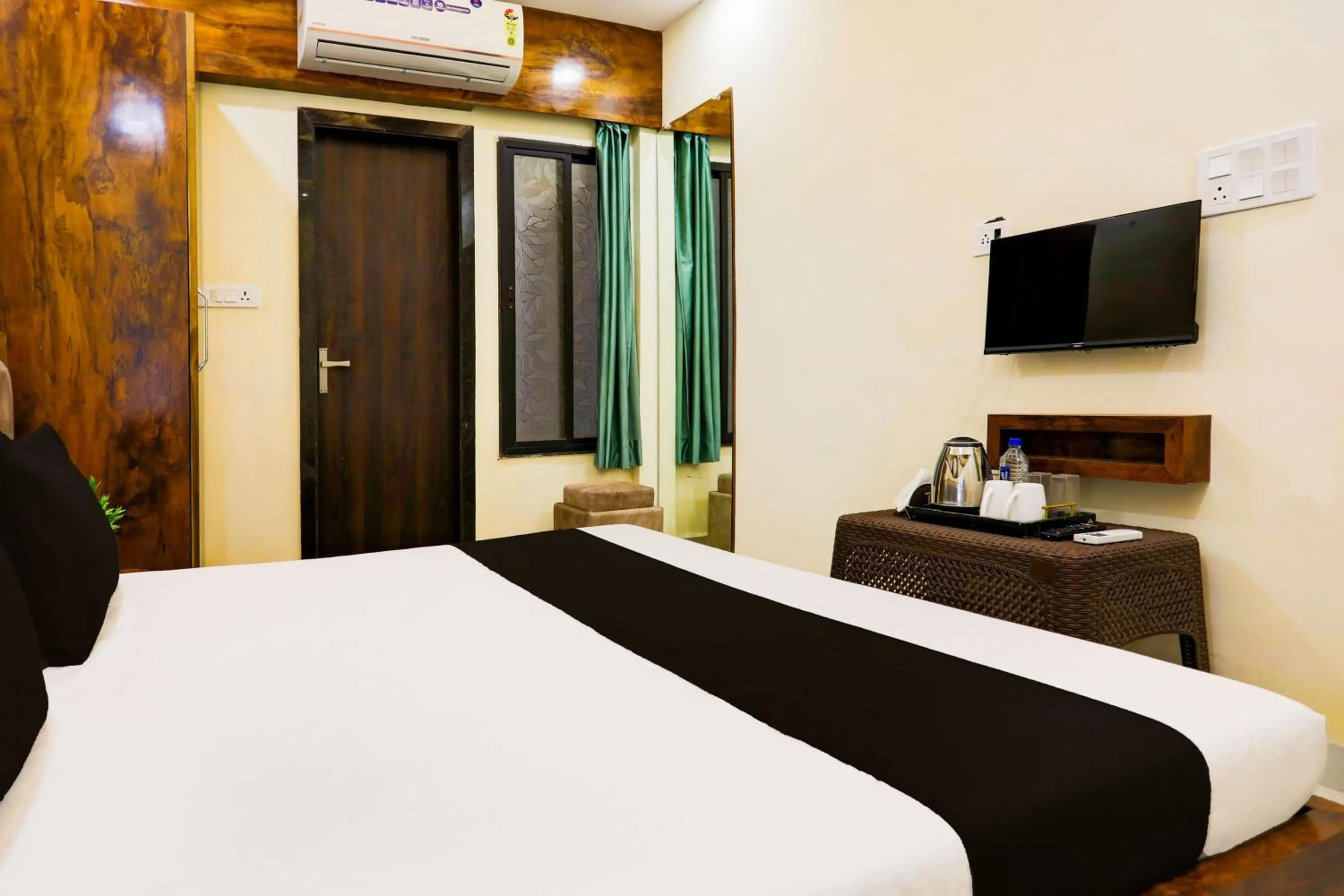 Bedroom, Bed in SPOT ON Hotel Shree Ji