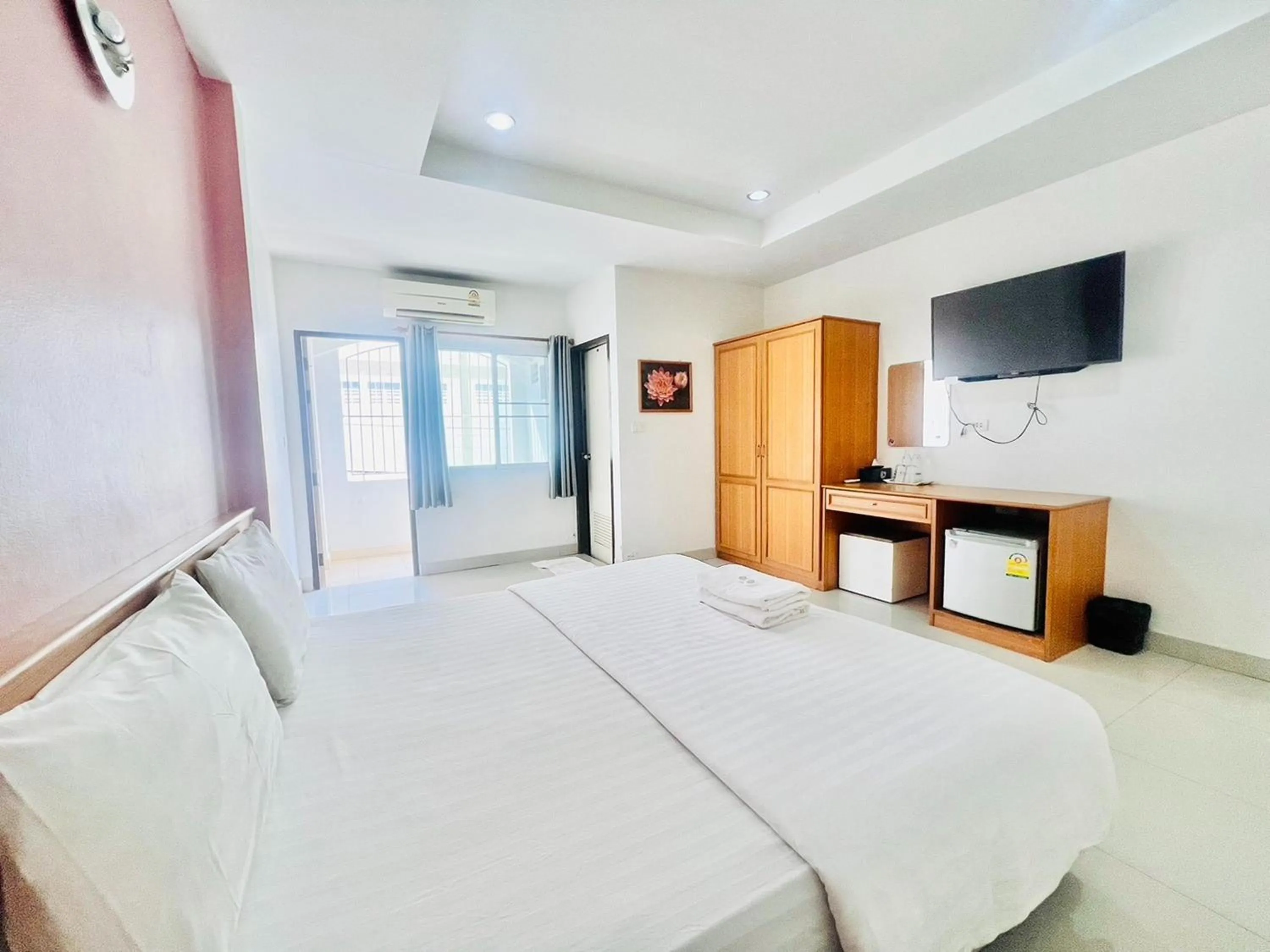 Bedroom, Bed in Udon Perfect Mansion