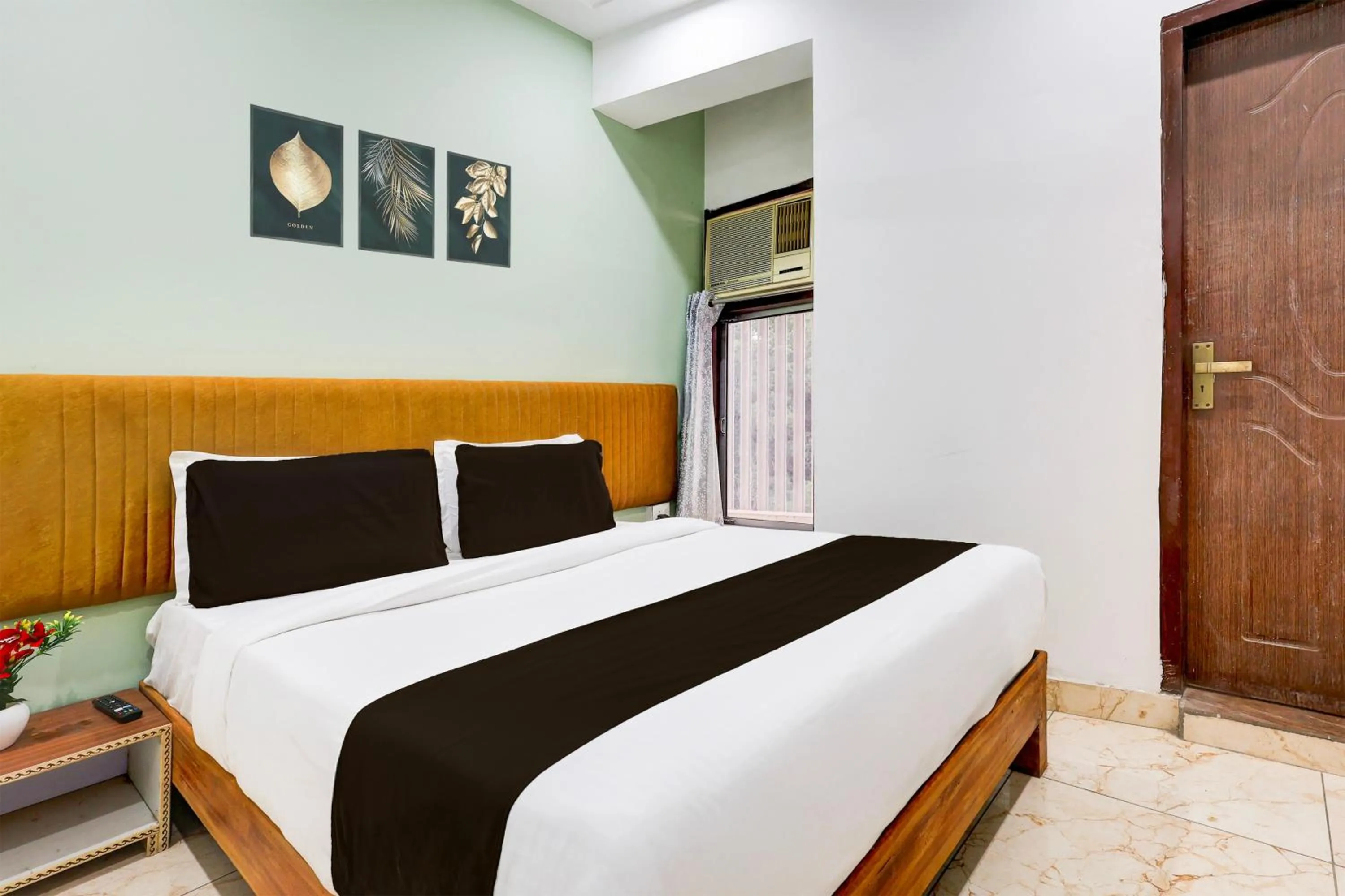Bedroom, Bed in Super Hotel O Ambedkar Chowk Rewari formerly Hotel Shree