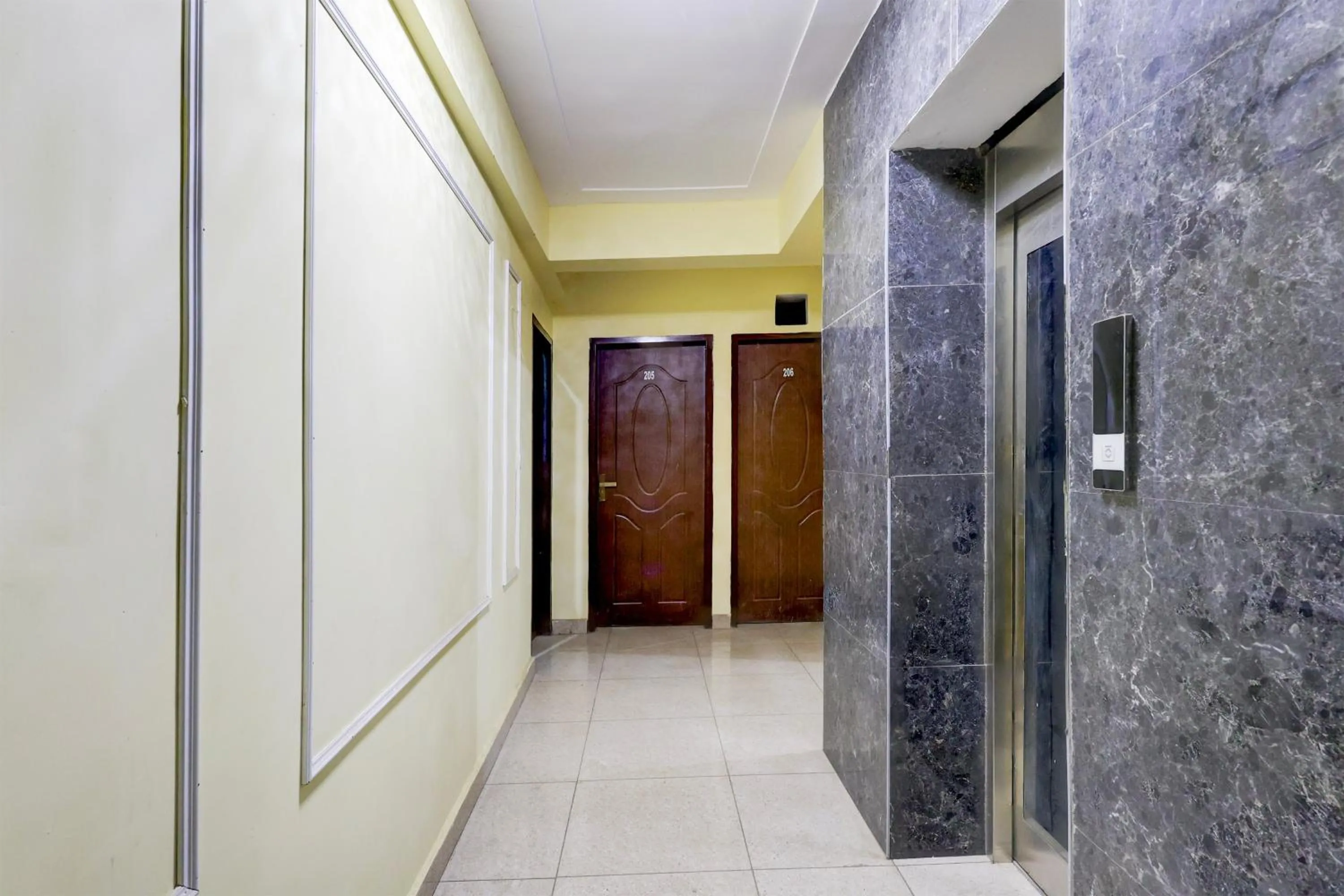 Lobby or reception in Super Hotel O Ambedkar Chowk Rewari formerly Hotel Shree