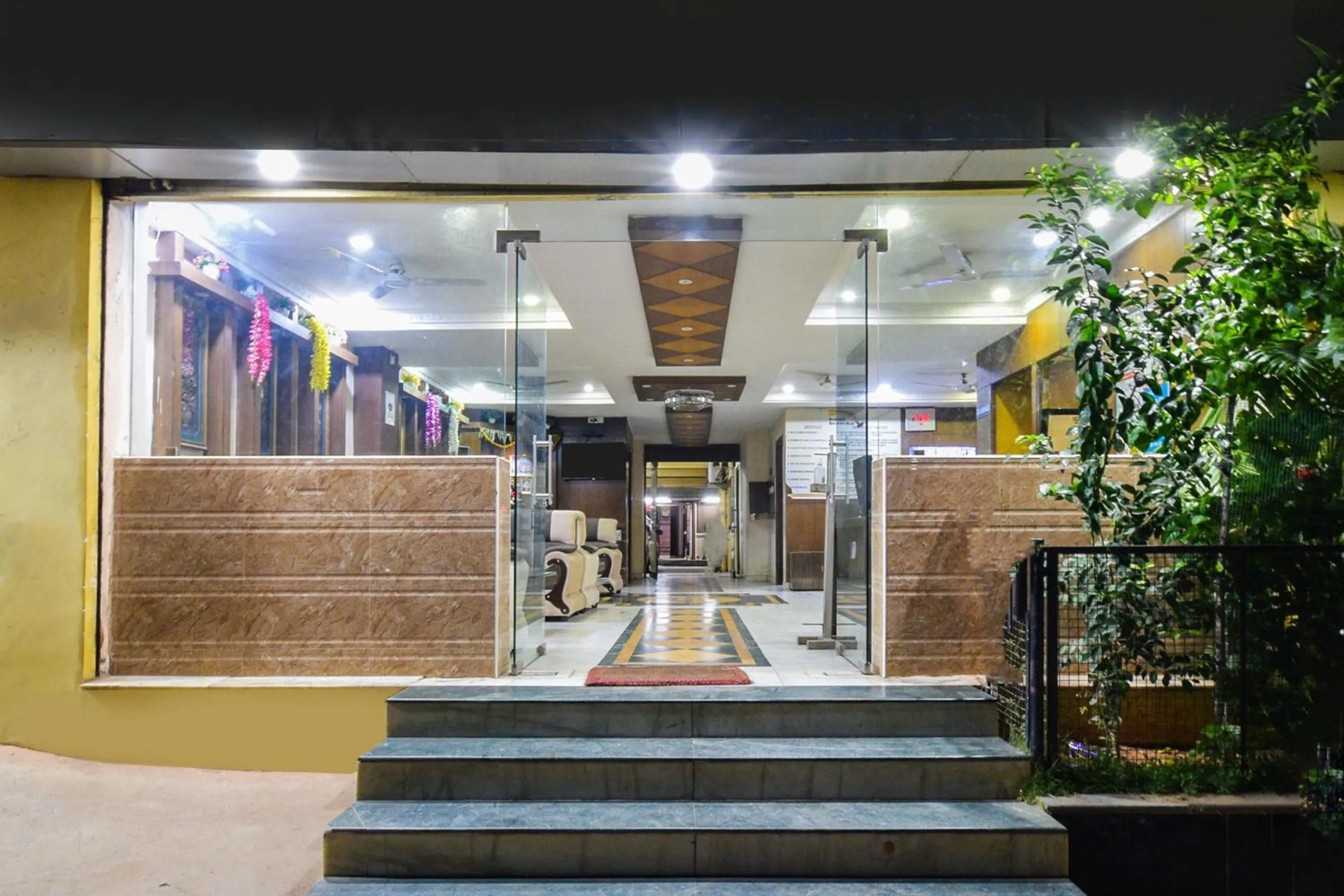 Facade/entrance in Townhouse OAK Secunderabad Near Railway Station Formerly Hotel Brahma