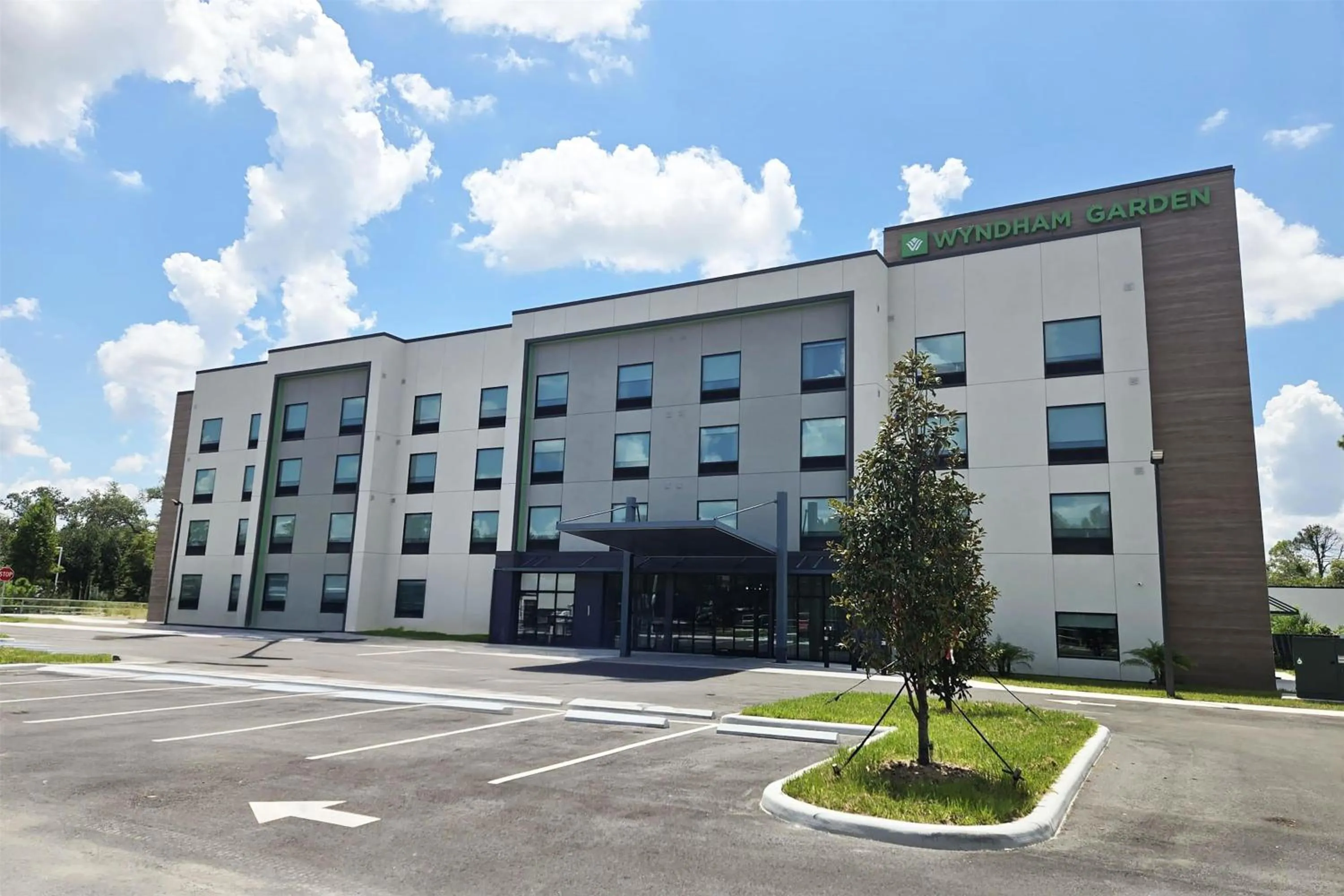Property building in Wyndham Garden Tampa Fairgrounds/Casino