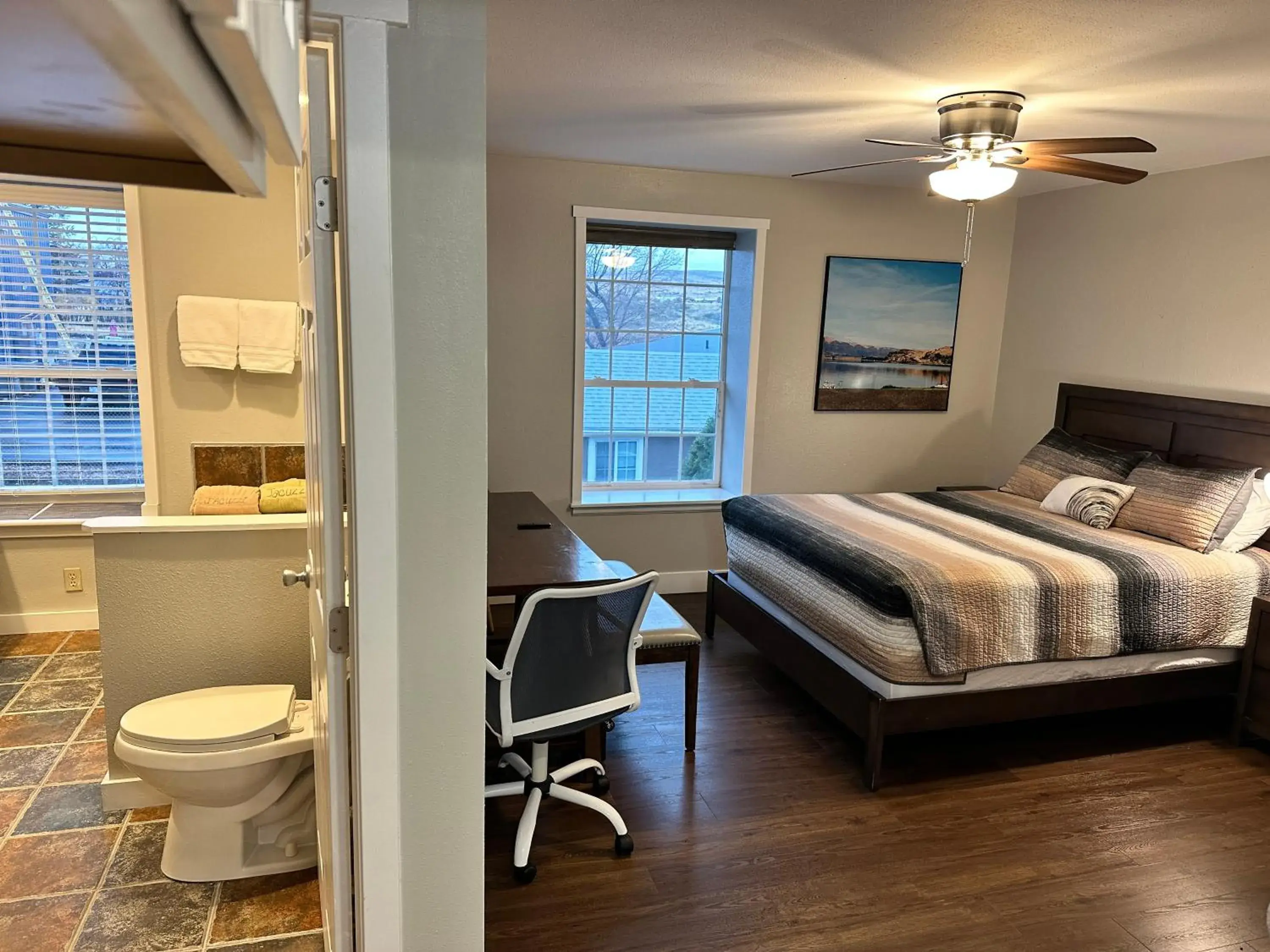 Junior Suite in Soap Lake Natural Spa & Resort Junior Suite in Soap Lake Natural Spa & Resort