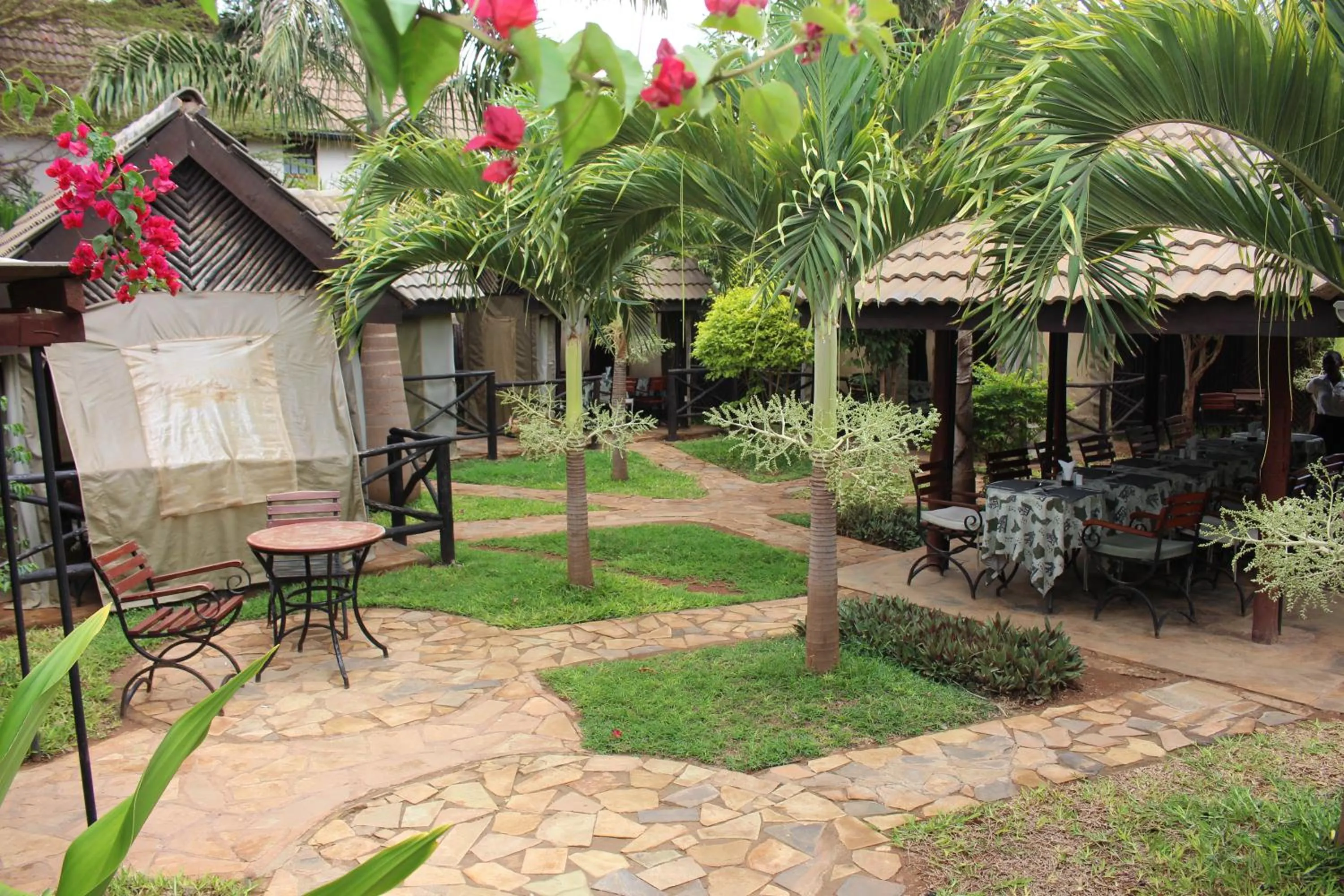 Restaurant/places to eat in Afrika Lodges