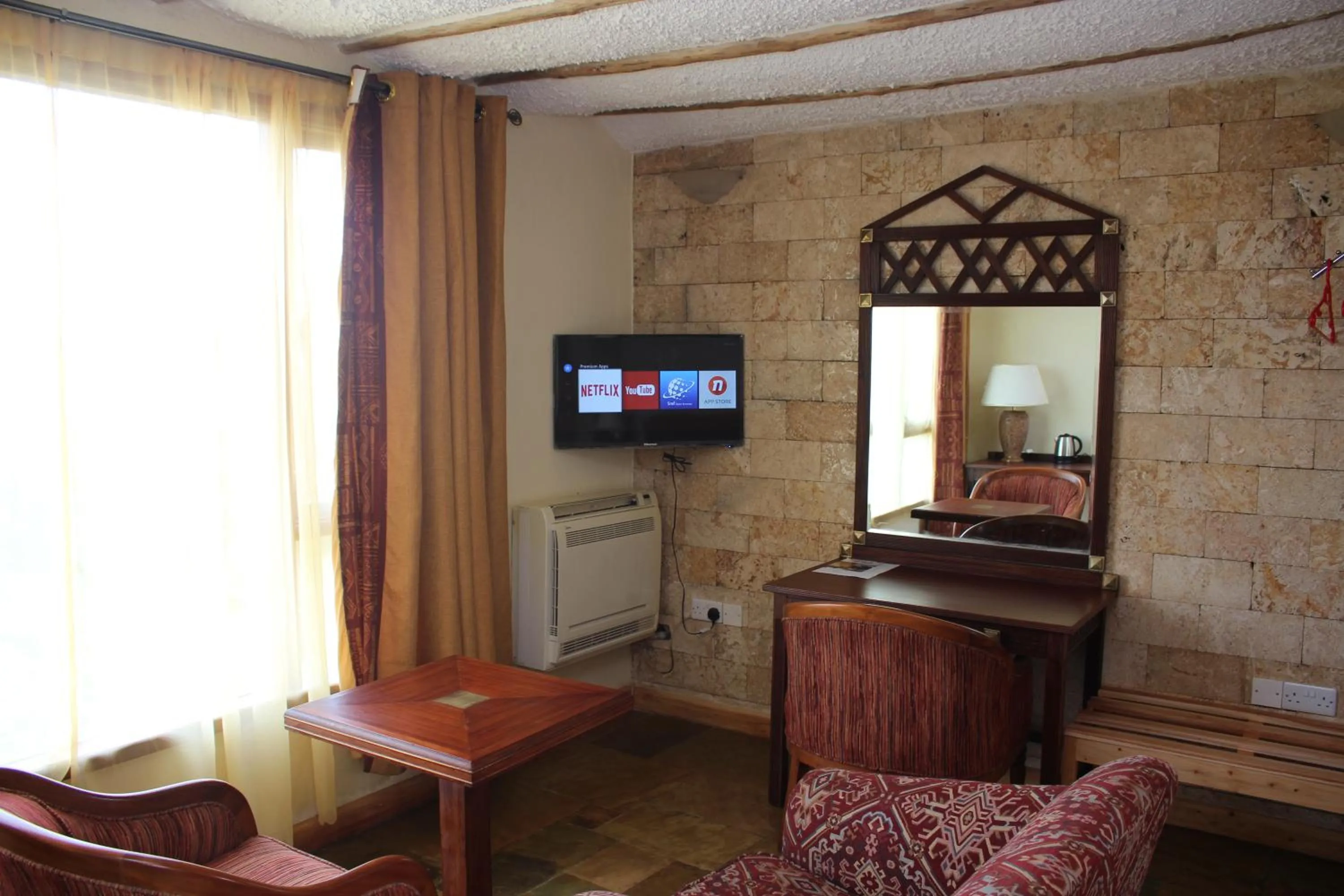 TV and multimedia in Afrika Lodges