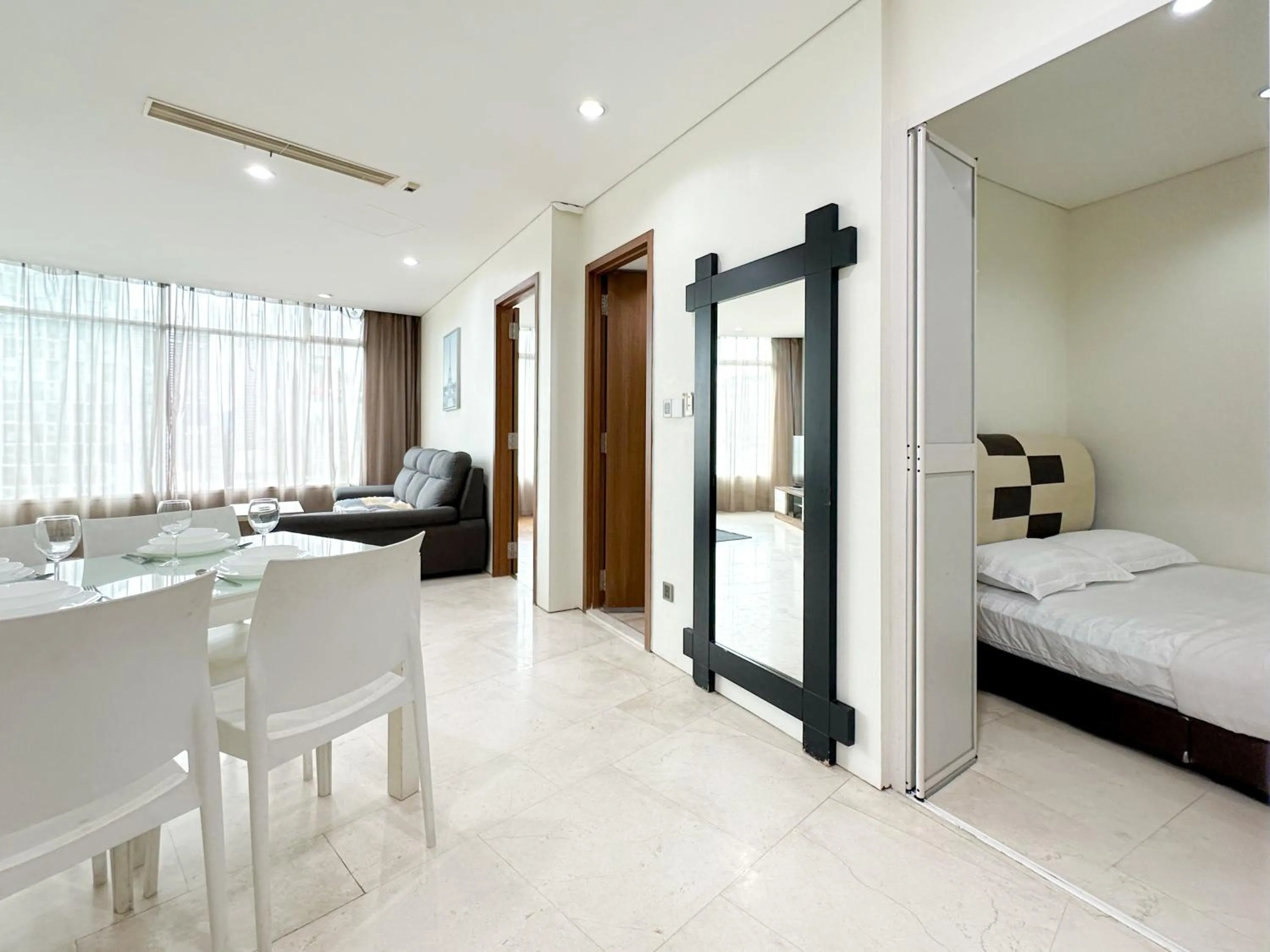 Living room, Bed in Vortex KLCC Vibes