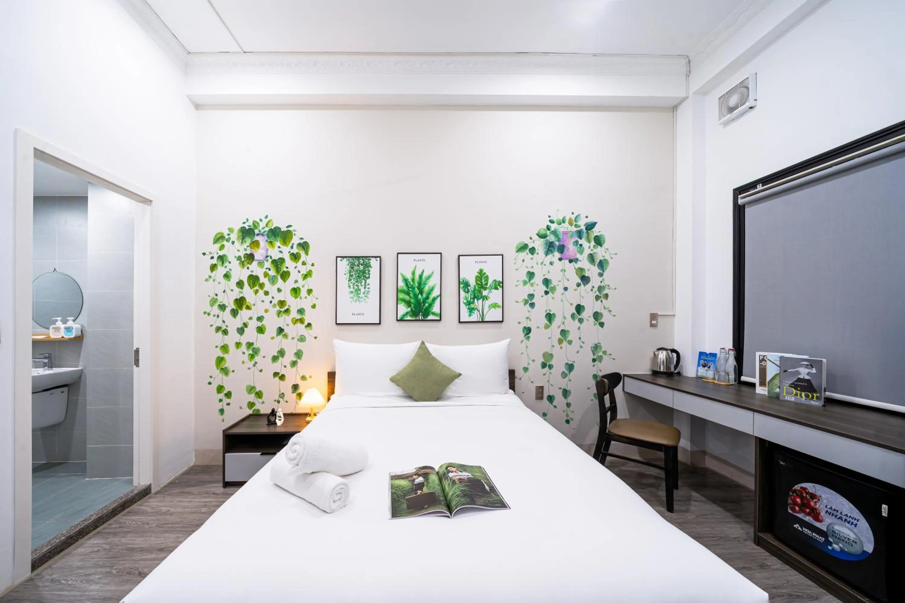 Bed in Mint Airport Hotel by Haviland - Self Checkin