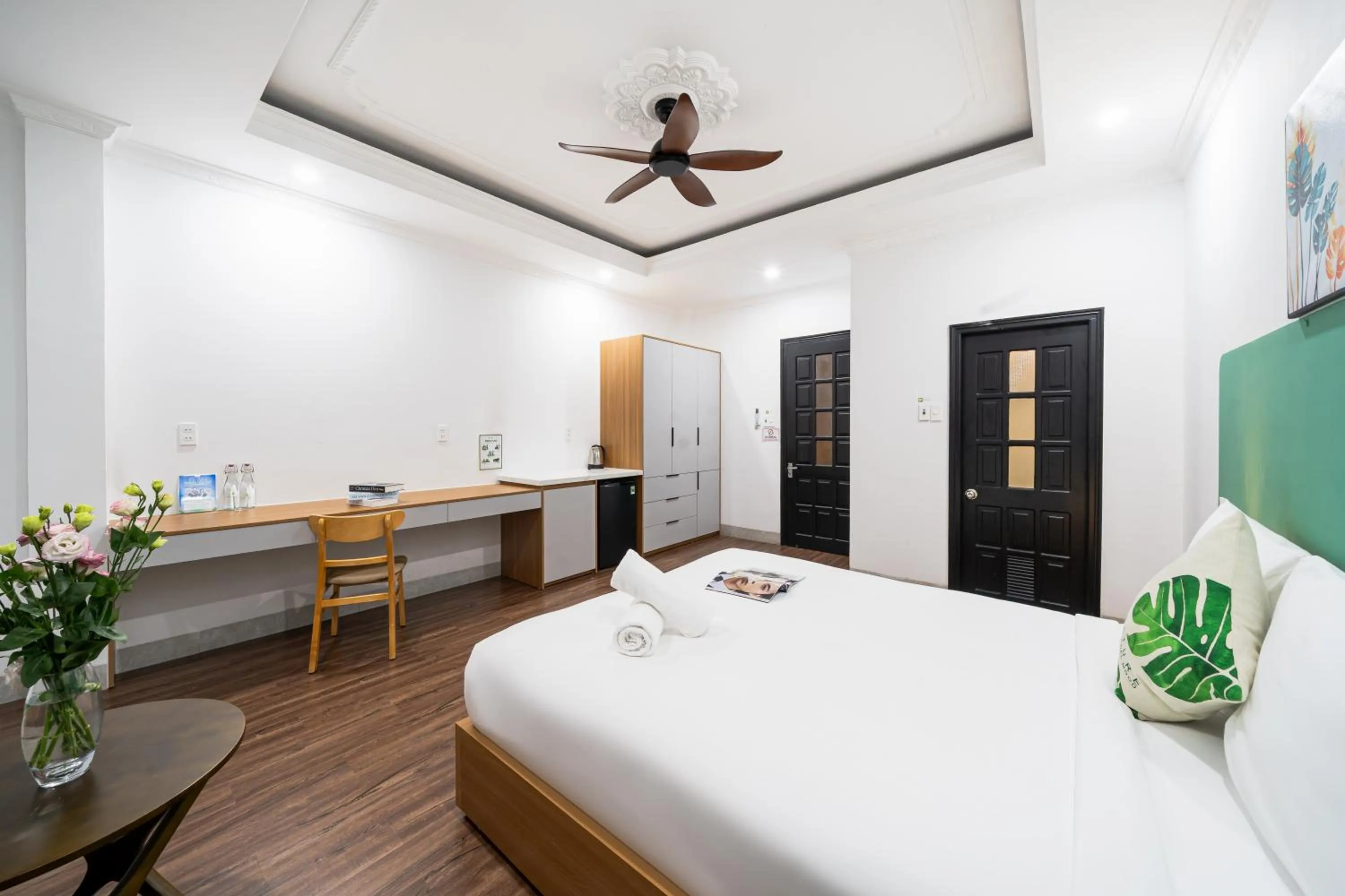 Photo of the whole room in Mint Airport Hotel by Haviland - Self Checkin