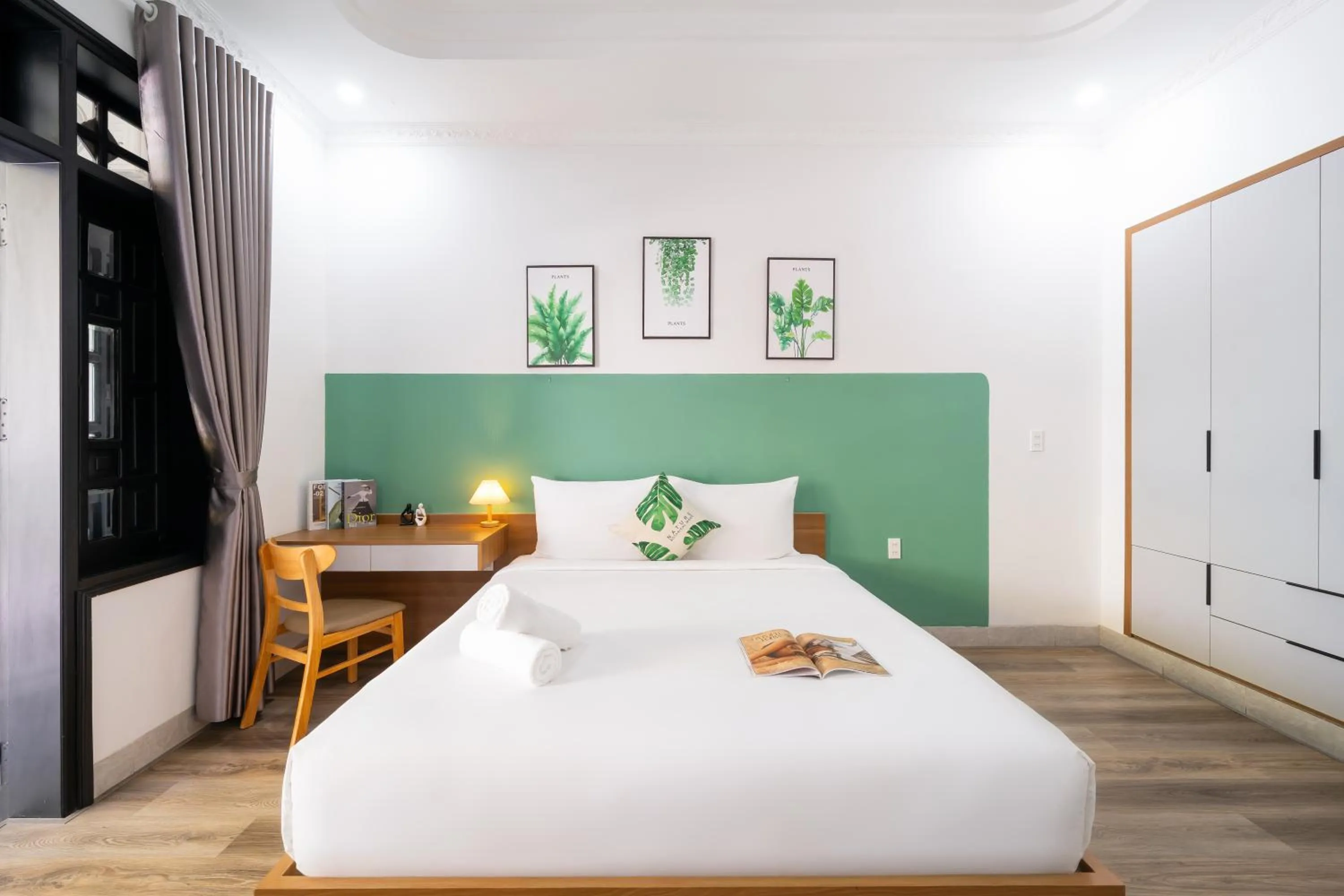 Bed in Mint Airport Hotel by Haviland - Self Checkin