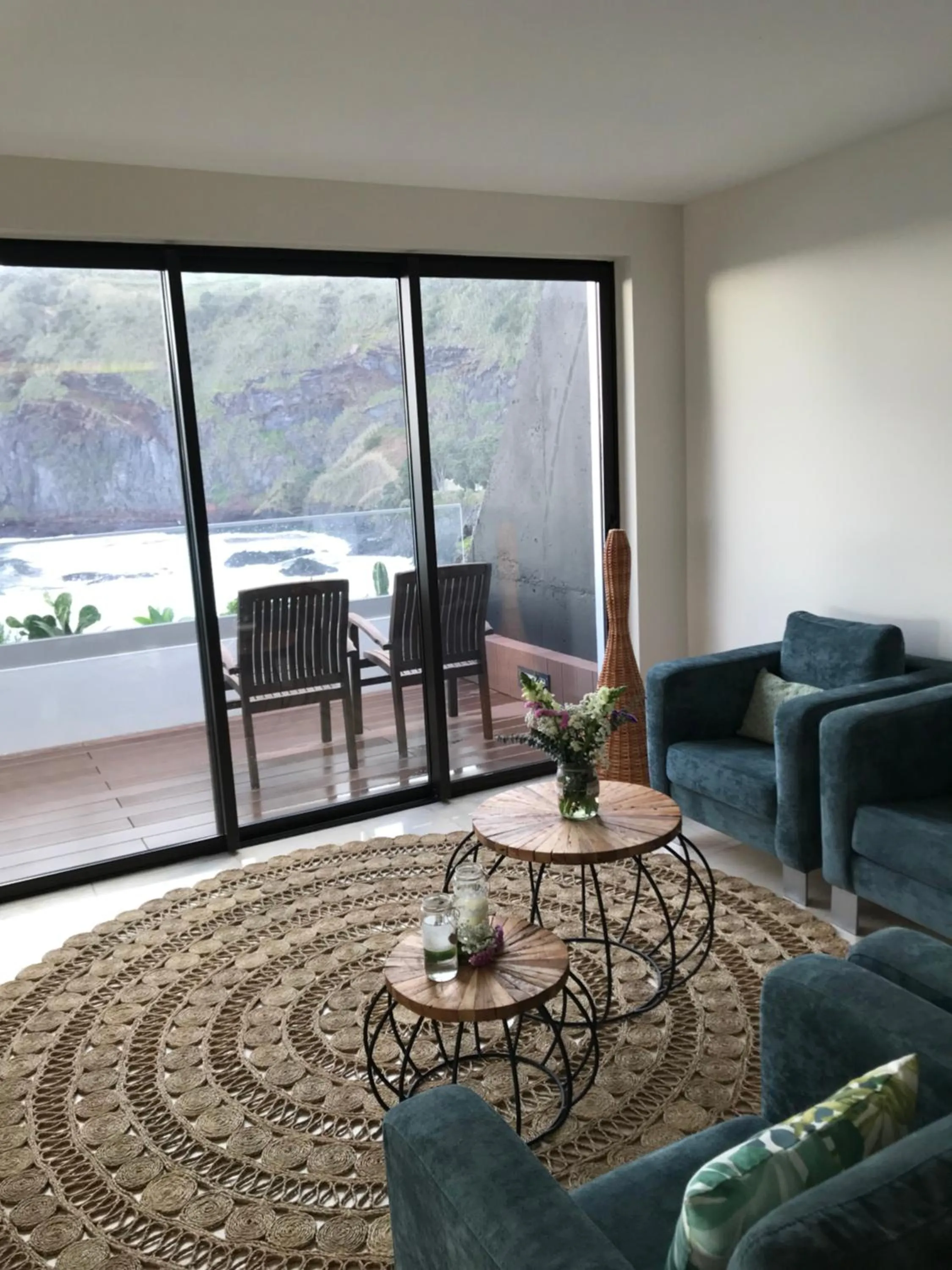 Lounge or bar in Caloura Hotel Resort