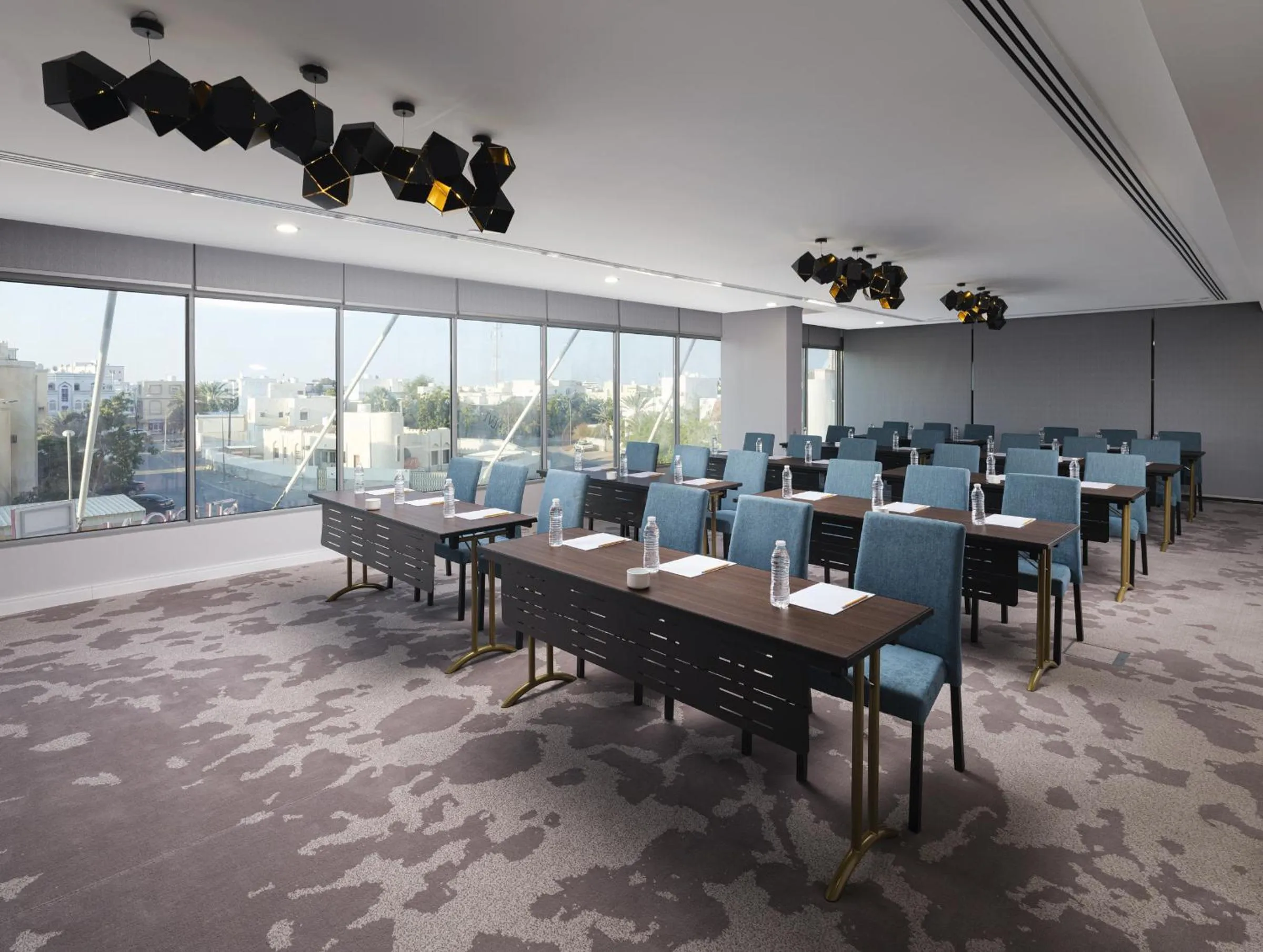 Business facilities in Studio M Muscat