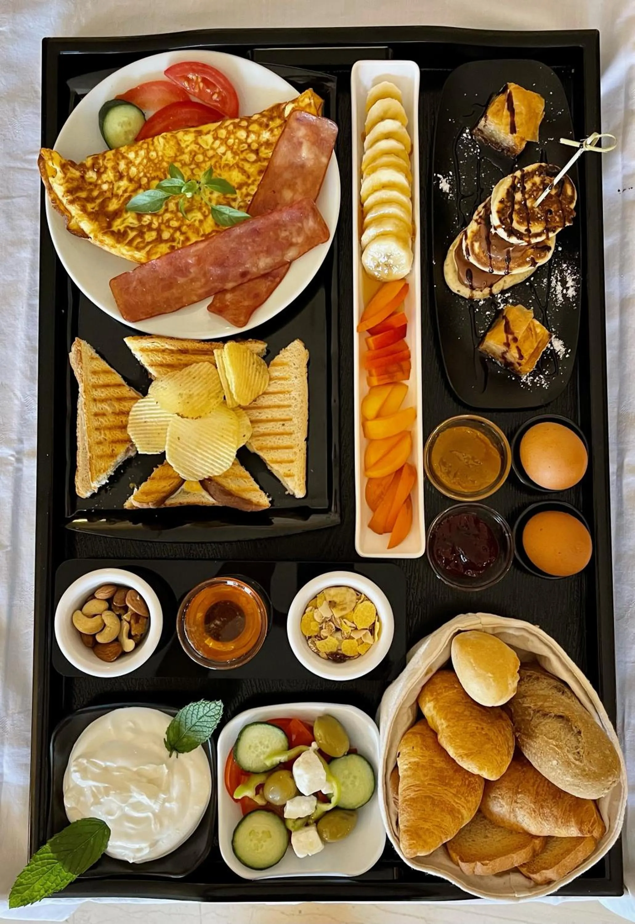 Food and drinks in Nidimos Hotel