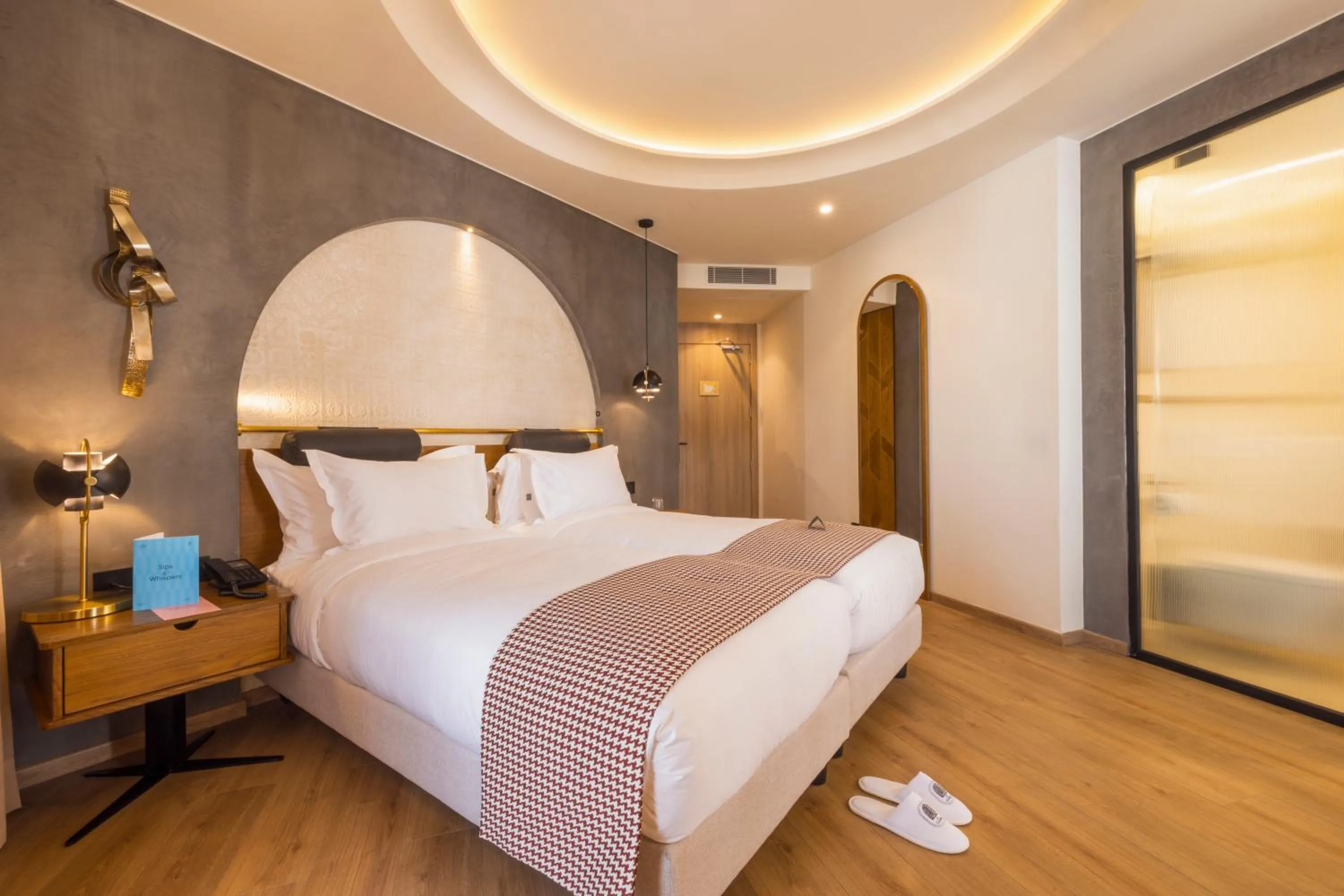 Photo of the whole room, Bed in Le Square By Onomo Collection