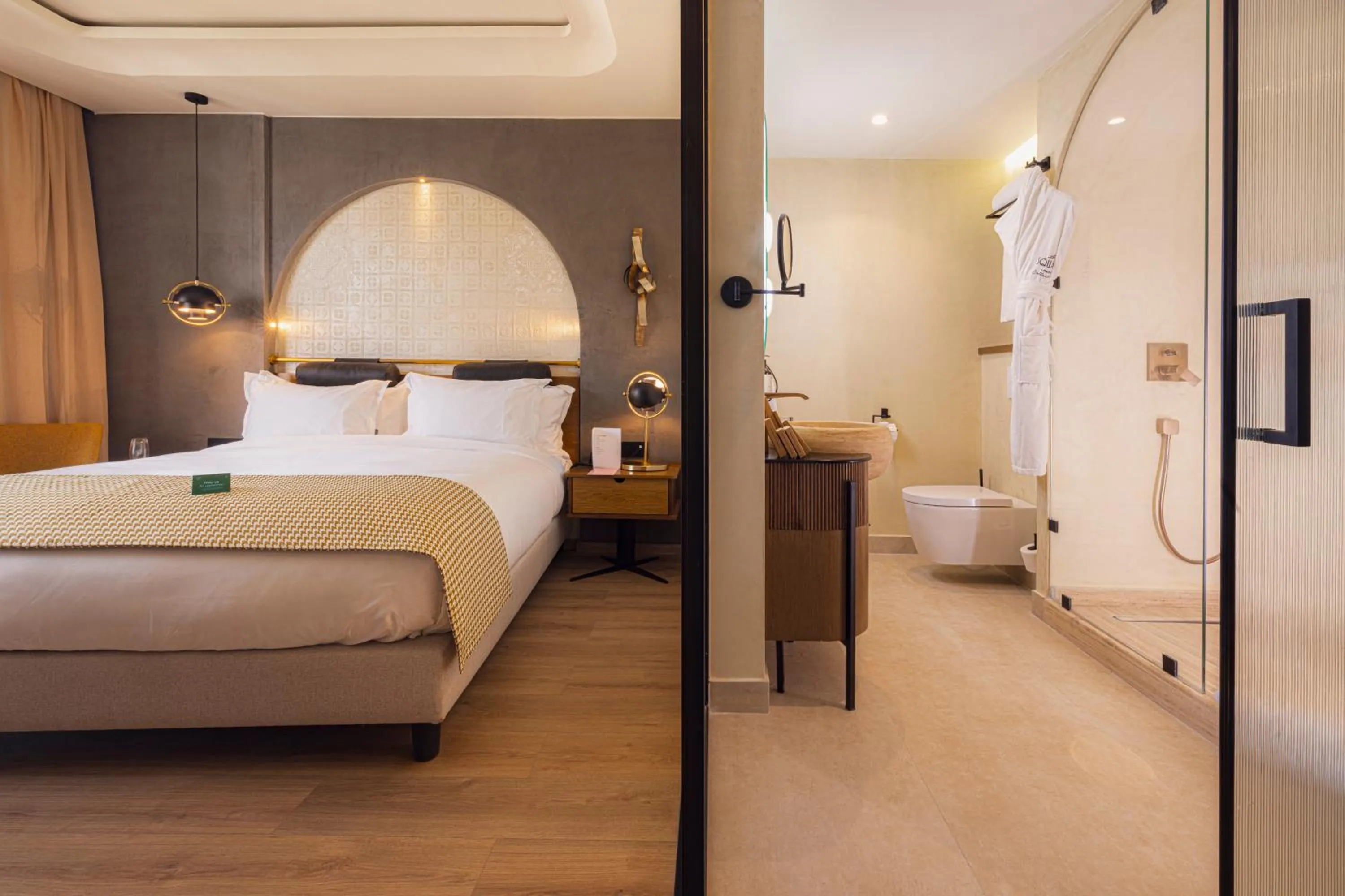 Toilet, Bed in Le Square By Onomo Collection