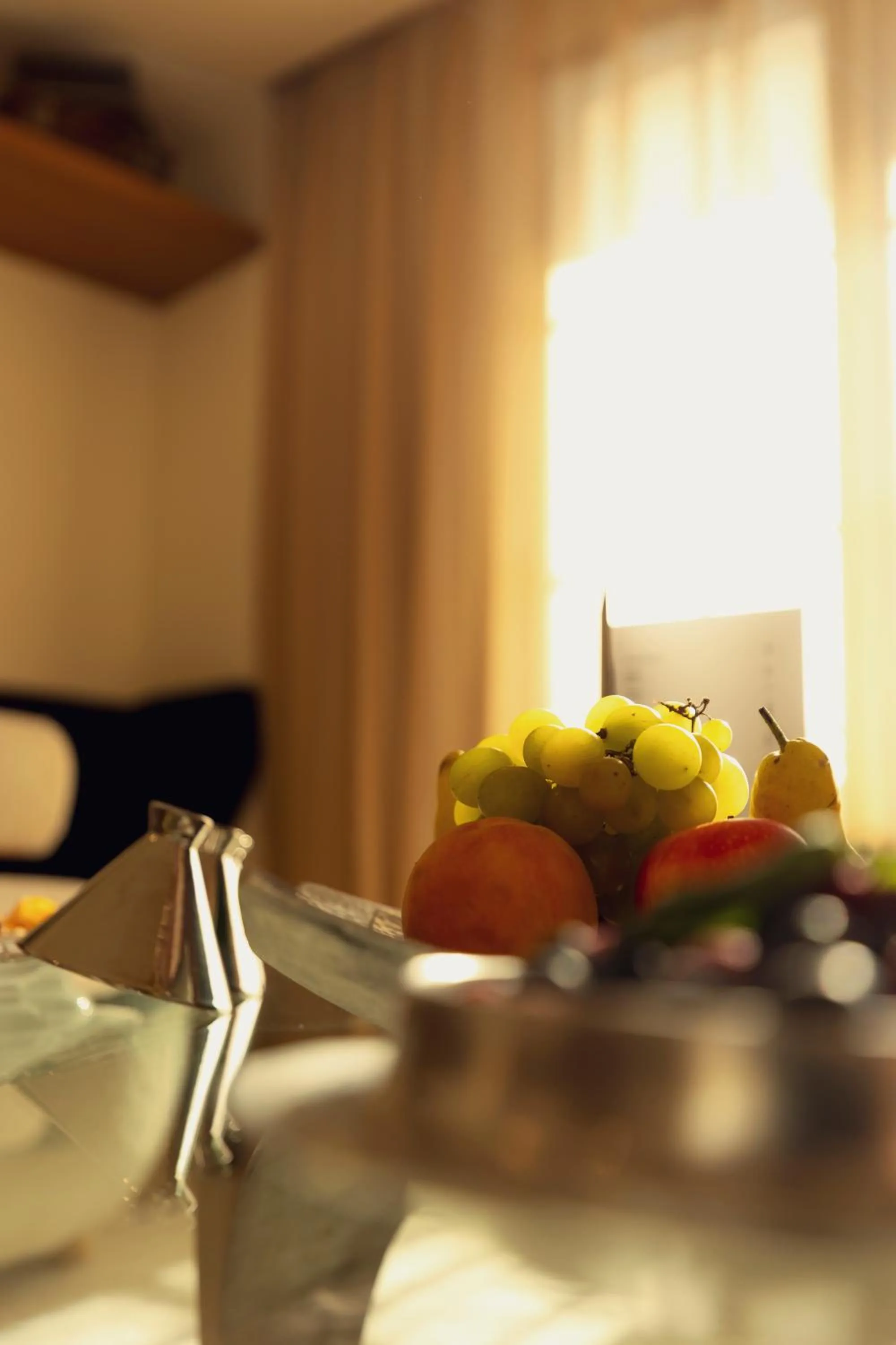 Food and drinks in Le Square By Onomo Collection