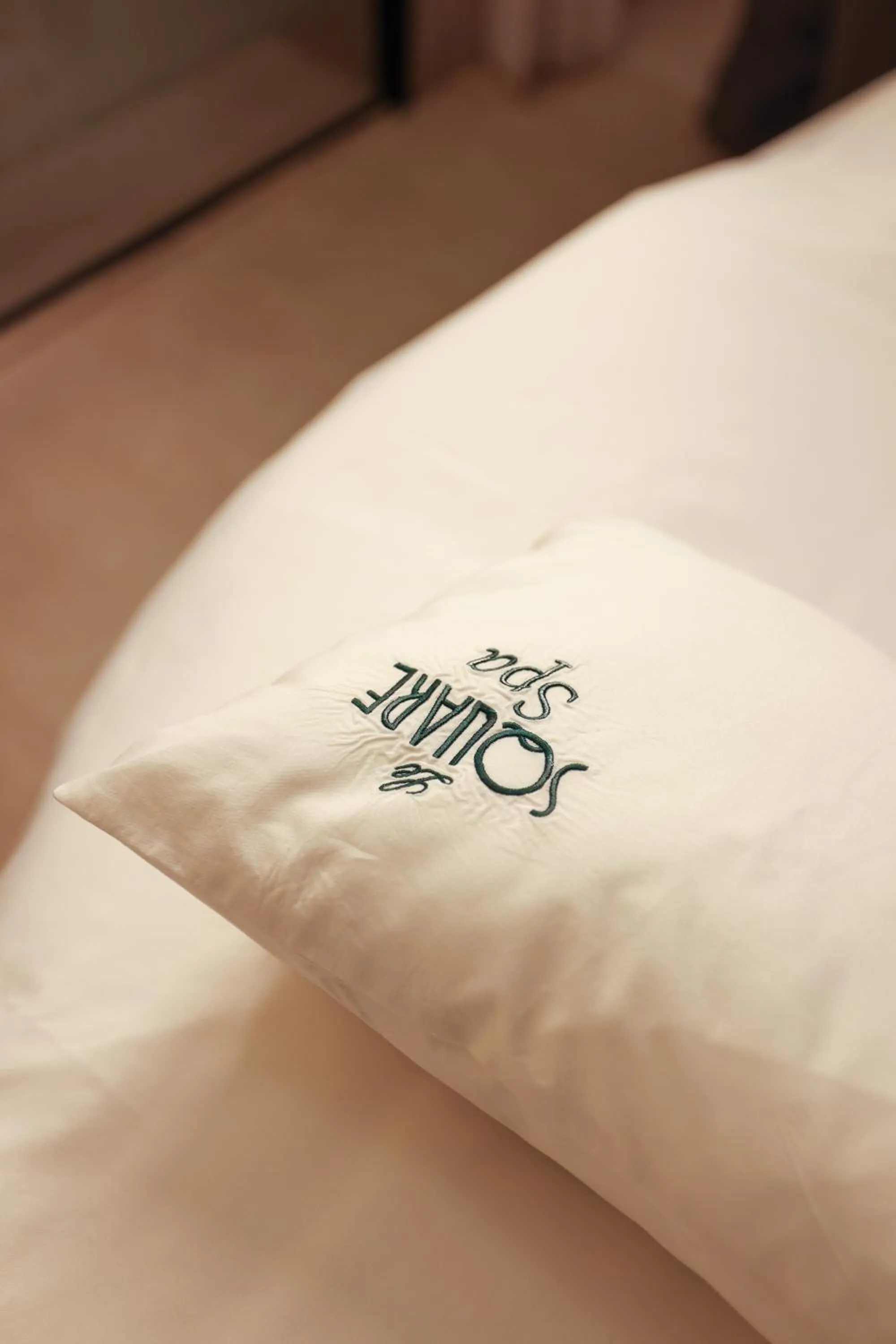 Massage, Bed in Le Square By Onomo Collection