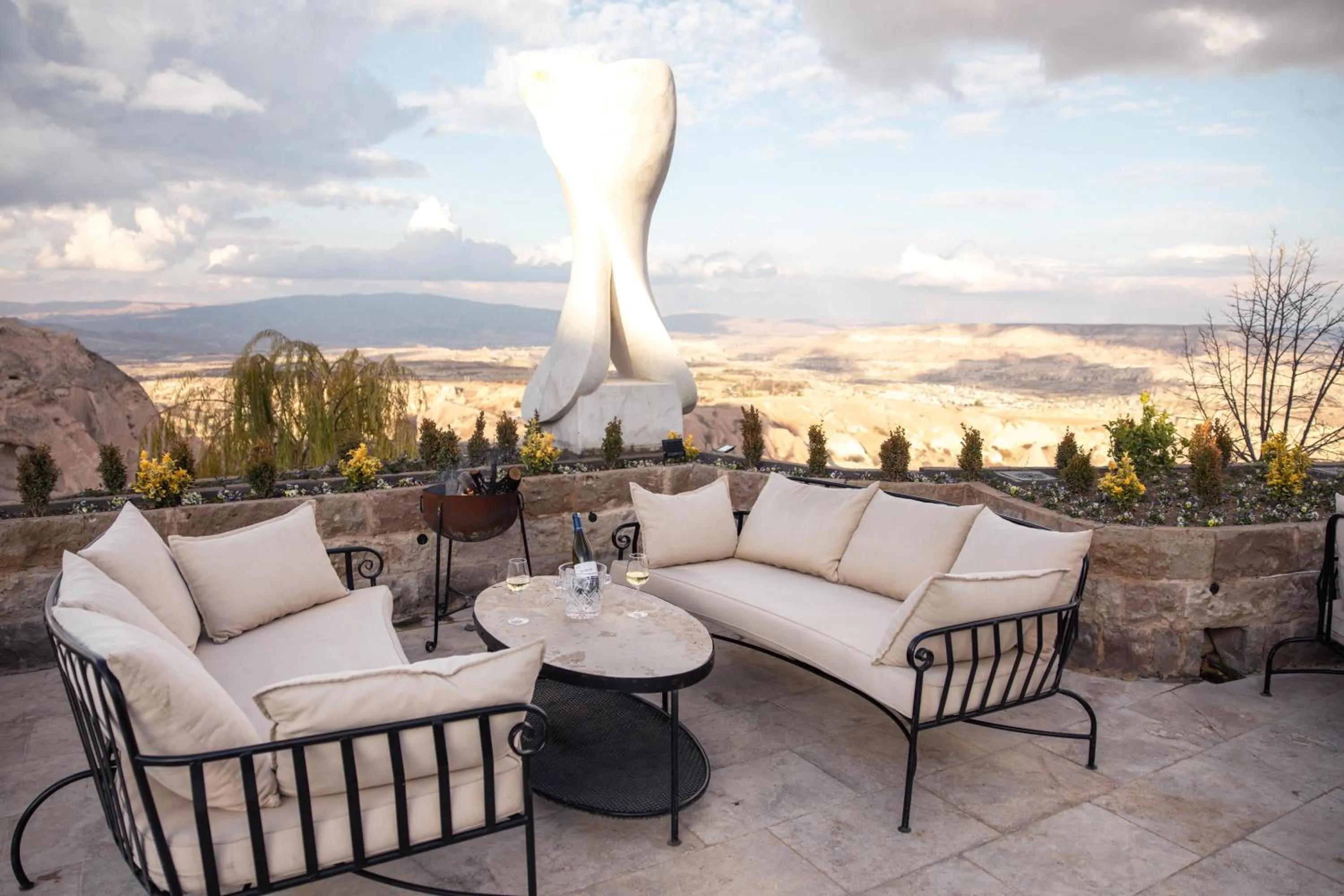 Patio in Millstone Cave Suites Hotel