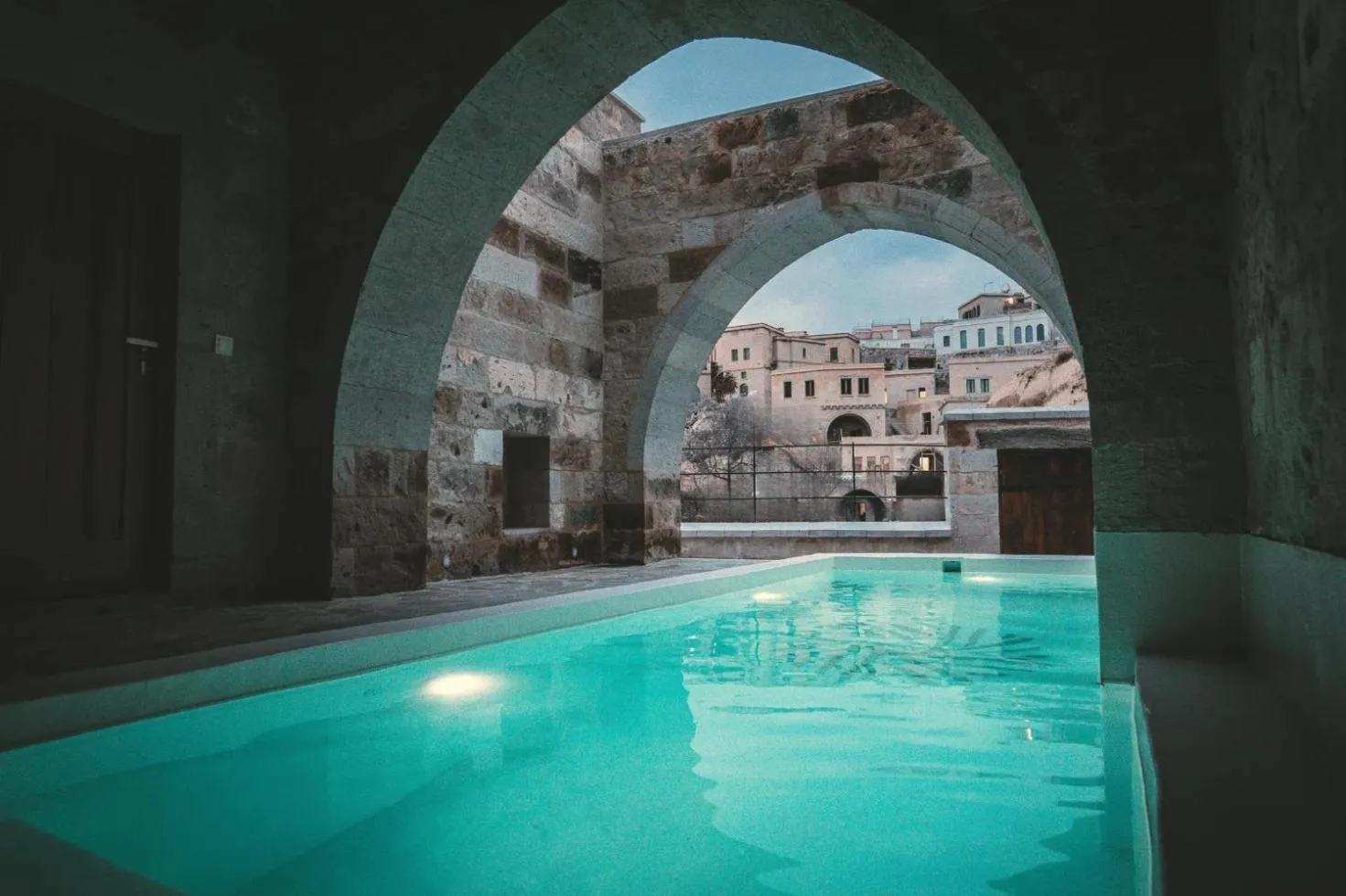 Swimming pool in Millstone Cave Suites Hotel