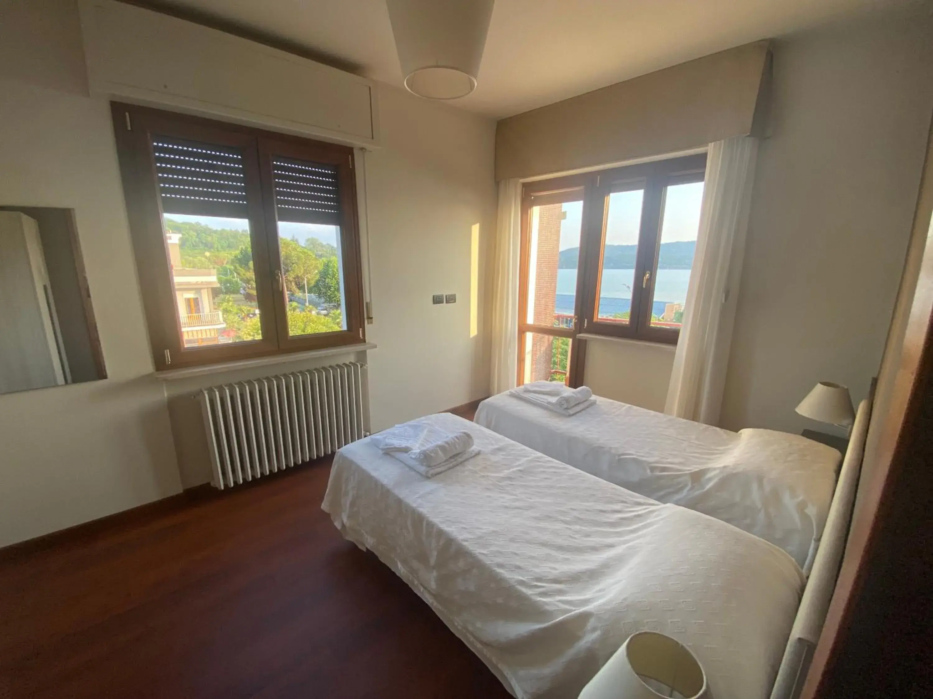 Quadruple Room with Lake View in hotel lido Quadruple Room with Lake View in hotel lido