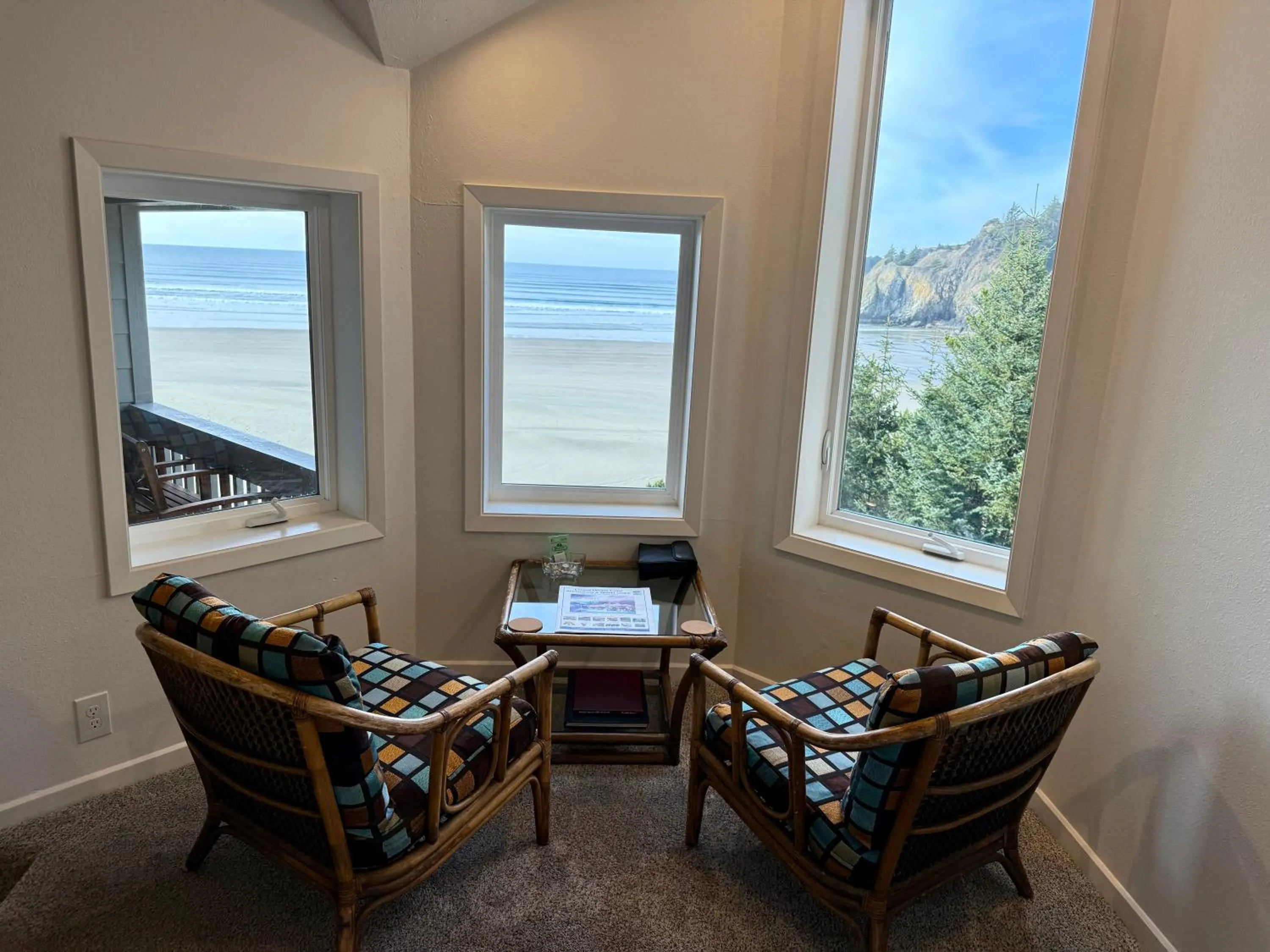 Seating area in Starfish Point