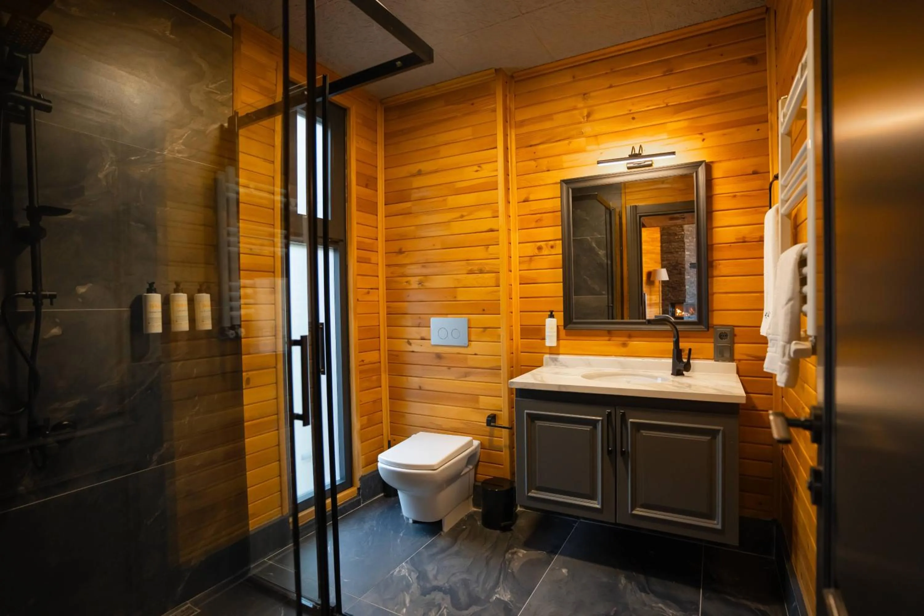 Toilet in Mağmat Resort & Bungalows