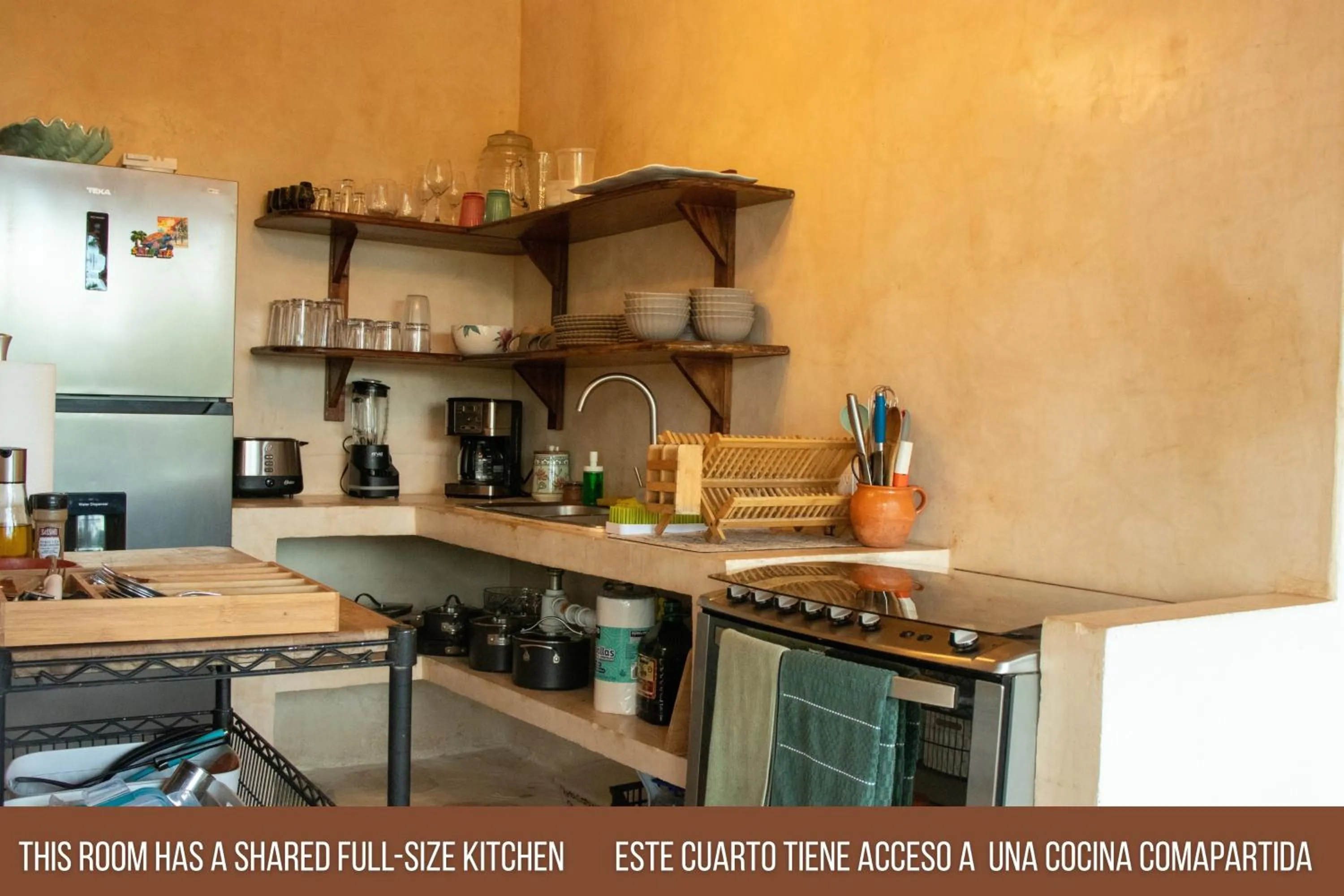Kitchen or kitchenette in Nomada Wellness Hotel