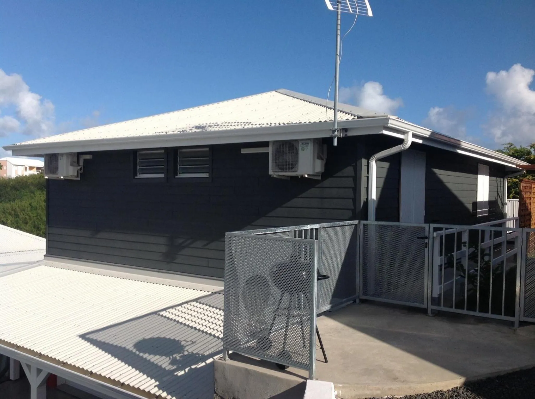 Property building in Villa Shenandoah