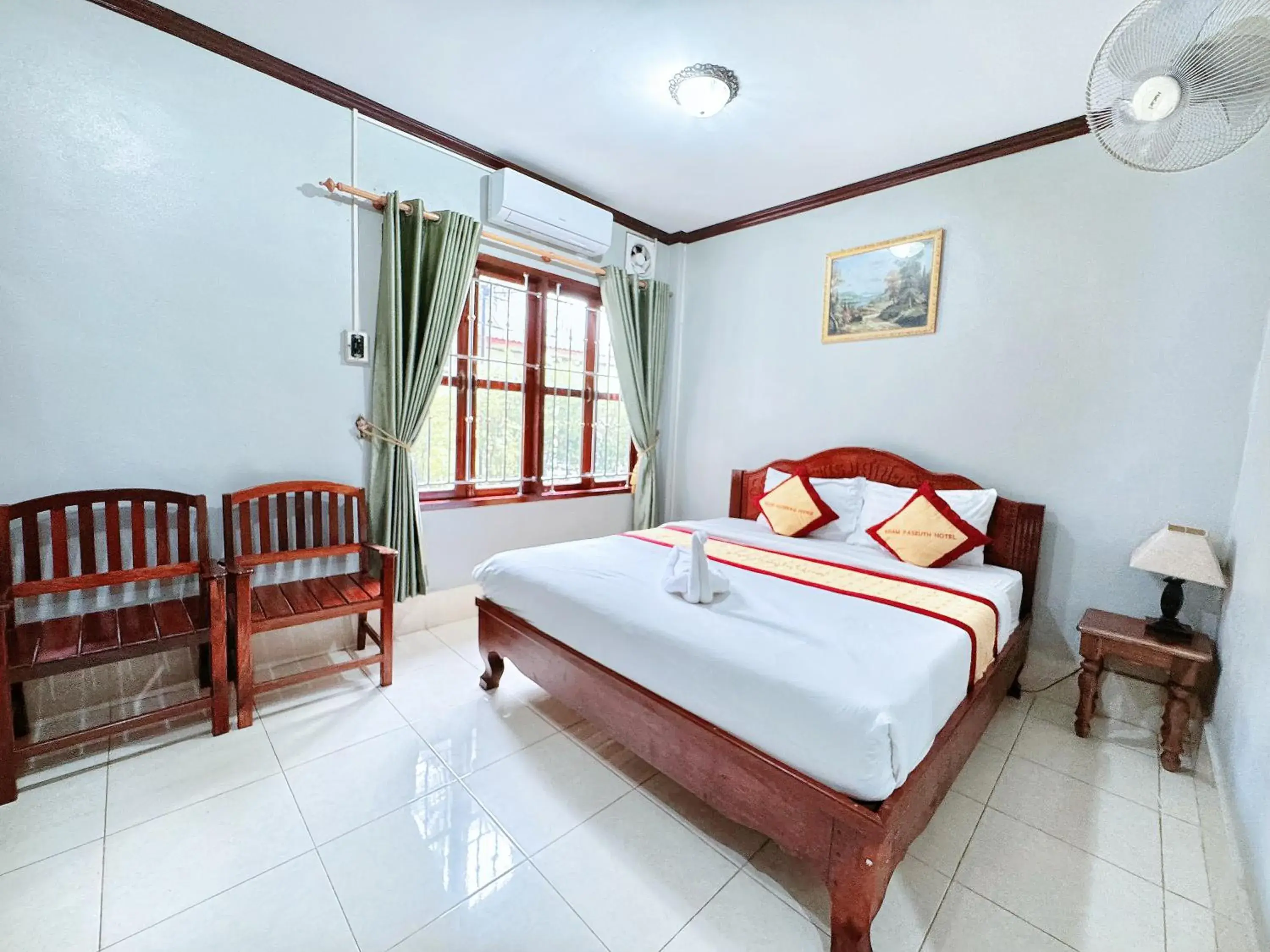 Superior Double Room - single occupancy in Khampaseuth Hotel Superior Double Room - single occupancy in Khampaseuth Hotel