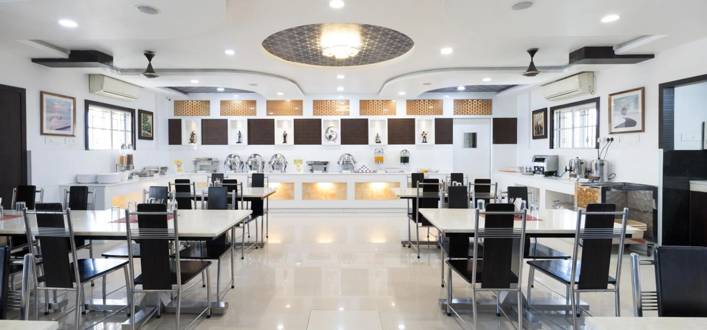 Restaurant/places to eat in Ananyas Nest