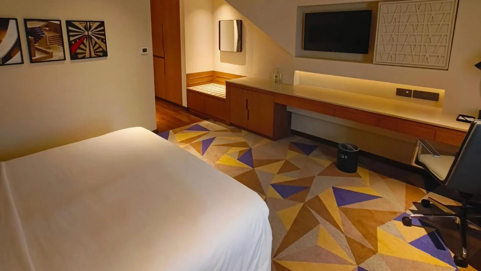 Bed in Vivanta New Delhi, Dwarka