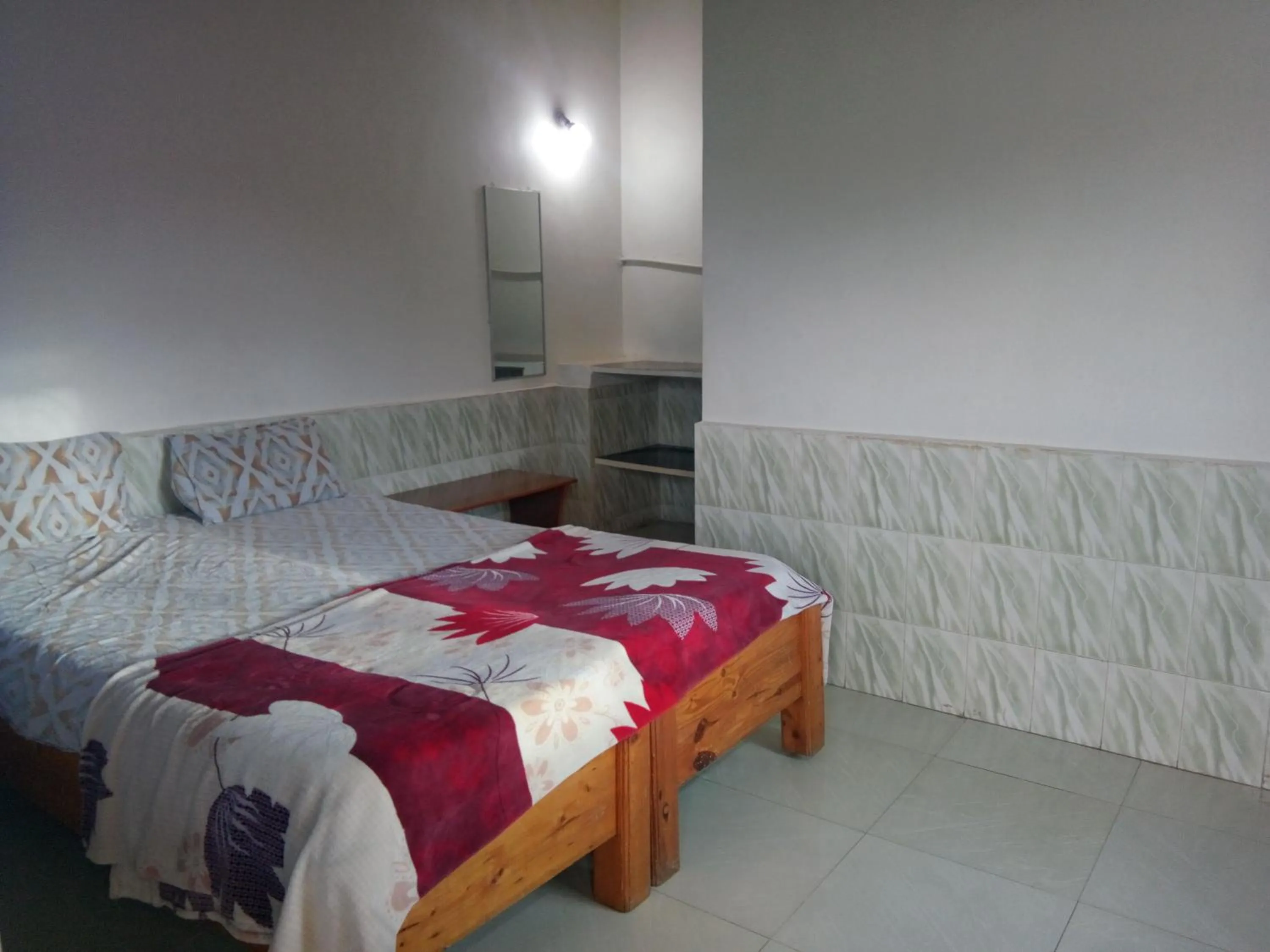 cot, Bed in Padmaa Hampi Villa