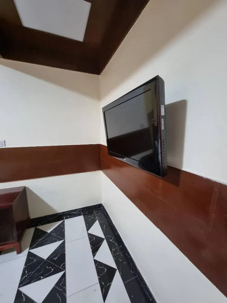 TV and multimedia in Peacock Hotel
