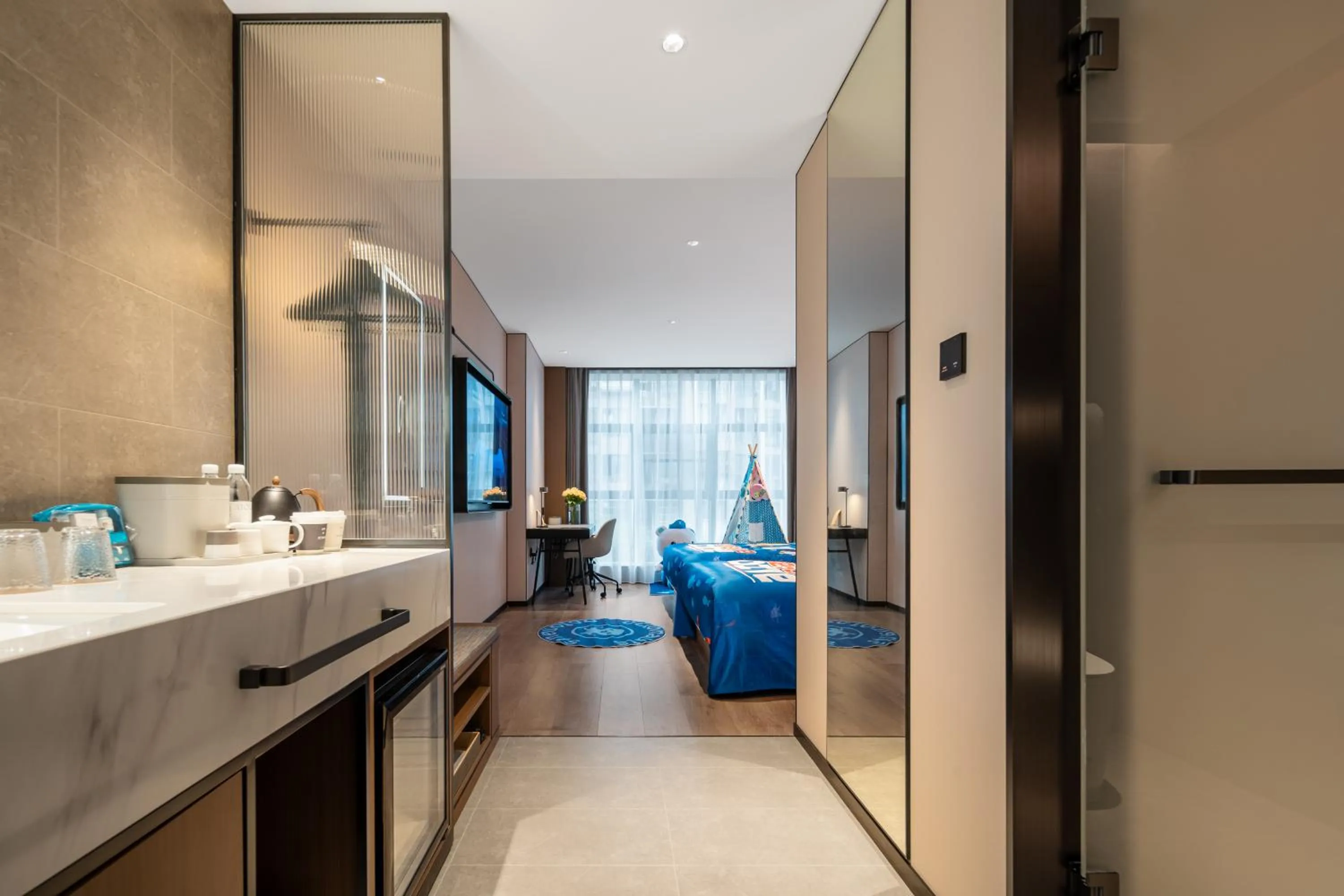 Photo of the whole room, Bed in Atour Hotel Chongqing Jiangbei Airport Huanshan Park