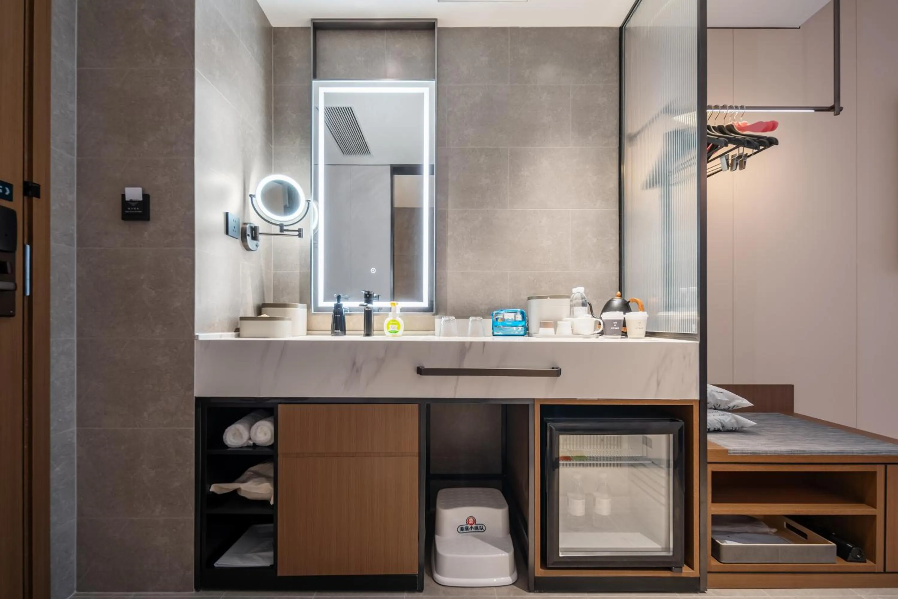 Photo of the whole room in Atour Hotel Chongqing Jiangbei Airport Huanshan Park