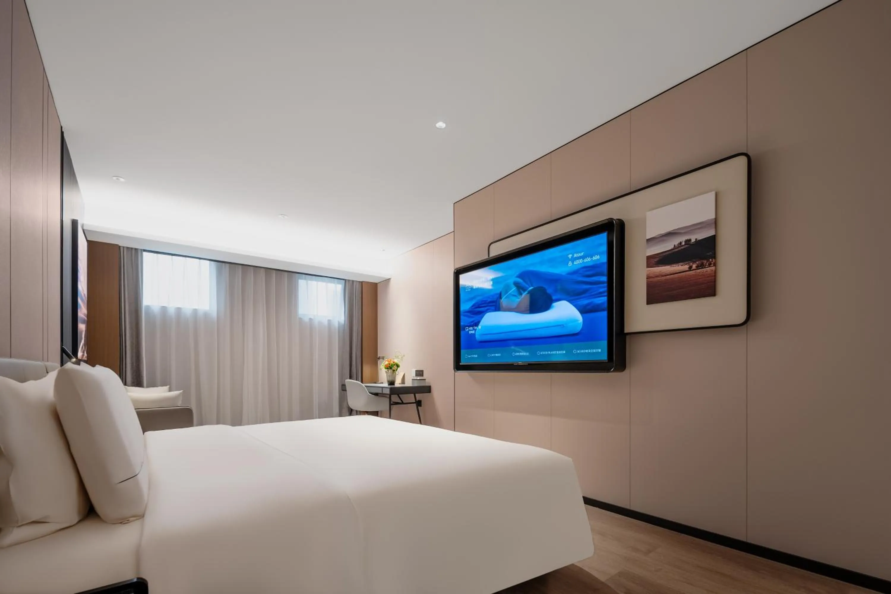 Photo of the whole room, Bed in Atour Hotel Chongqing Jiangbei Airport Huanshan Park