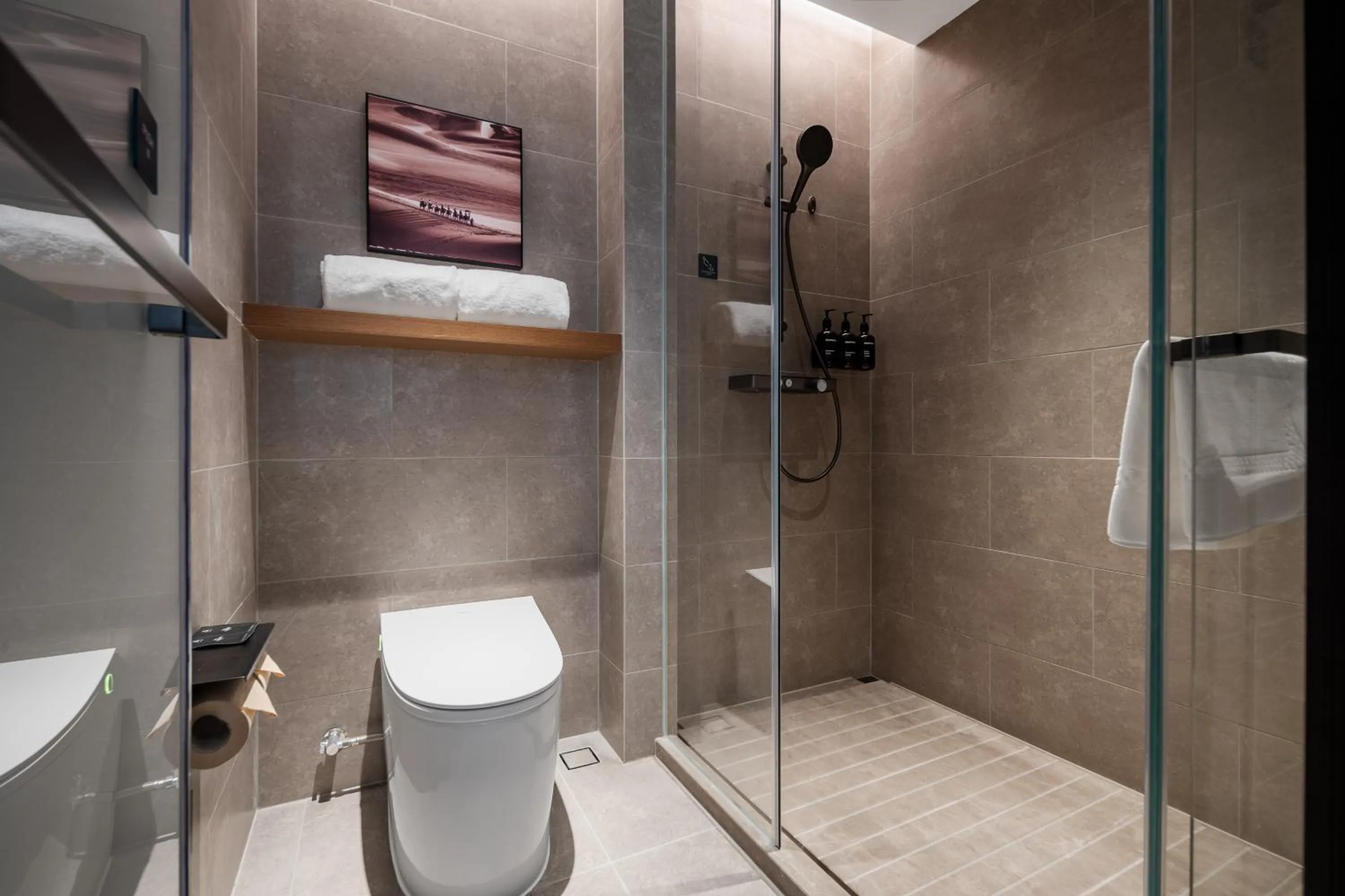 Shower in Atour Hotel Chongqing Jiangbei Airport Huanshan Park