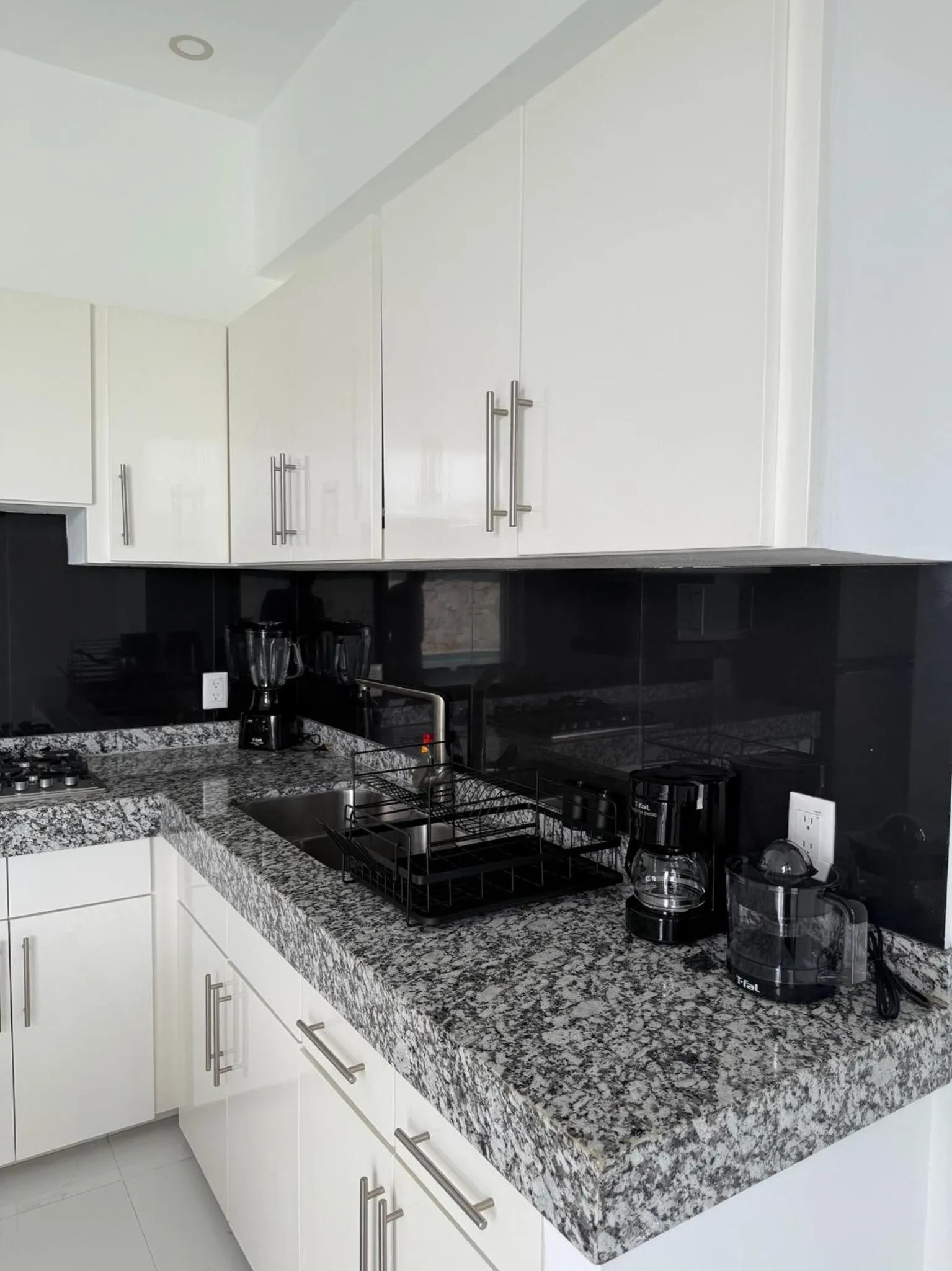 Kitchen or kitchenette in Safiro Suites Guayabitos Apartments - Adults Only