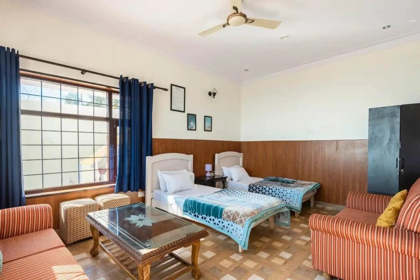 Bed in Deodar Cottage - 3BHK Villa by DeodarStays