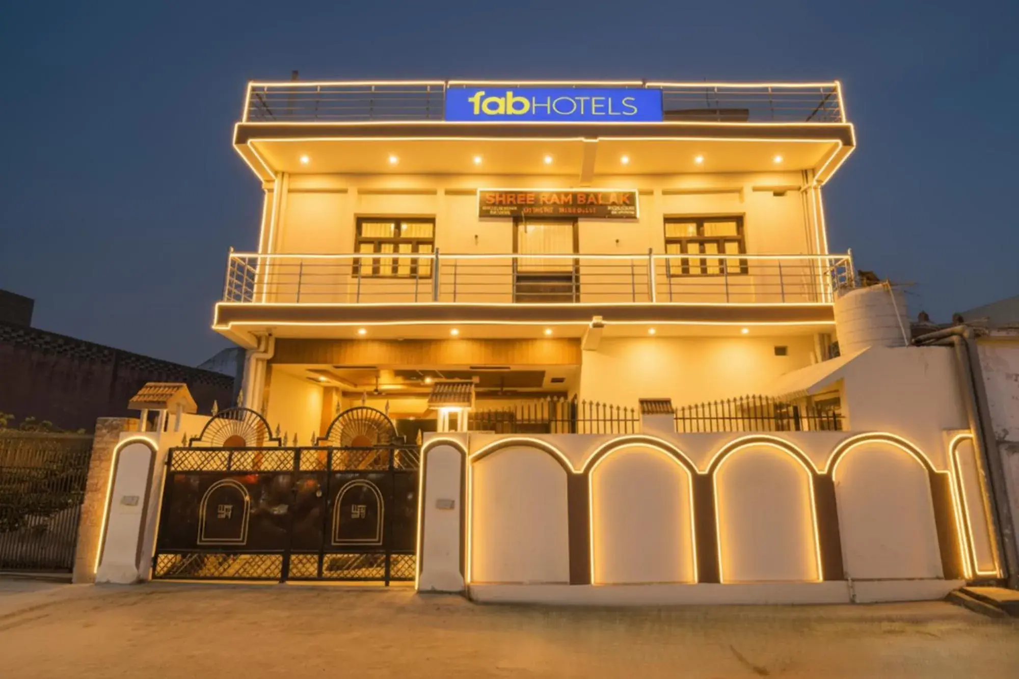 FabHotel Awadh Inn FabHotel Awadh Inn
