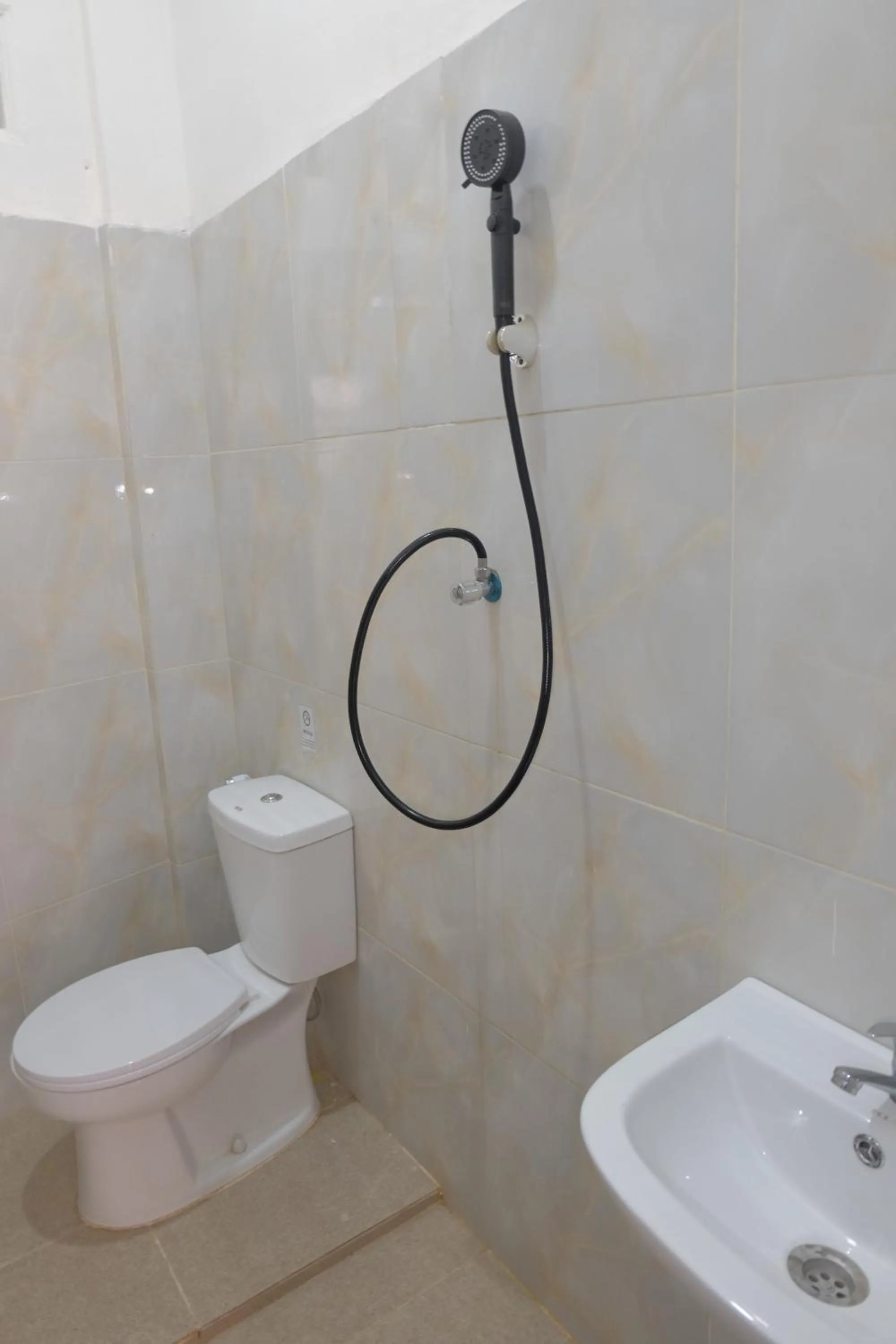 Shower in BI Hotel Kisaran