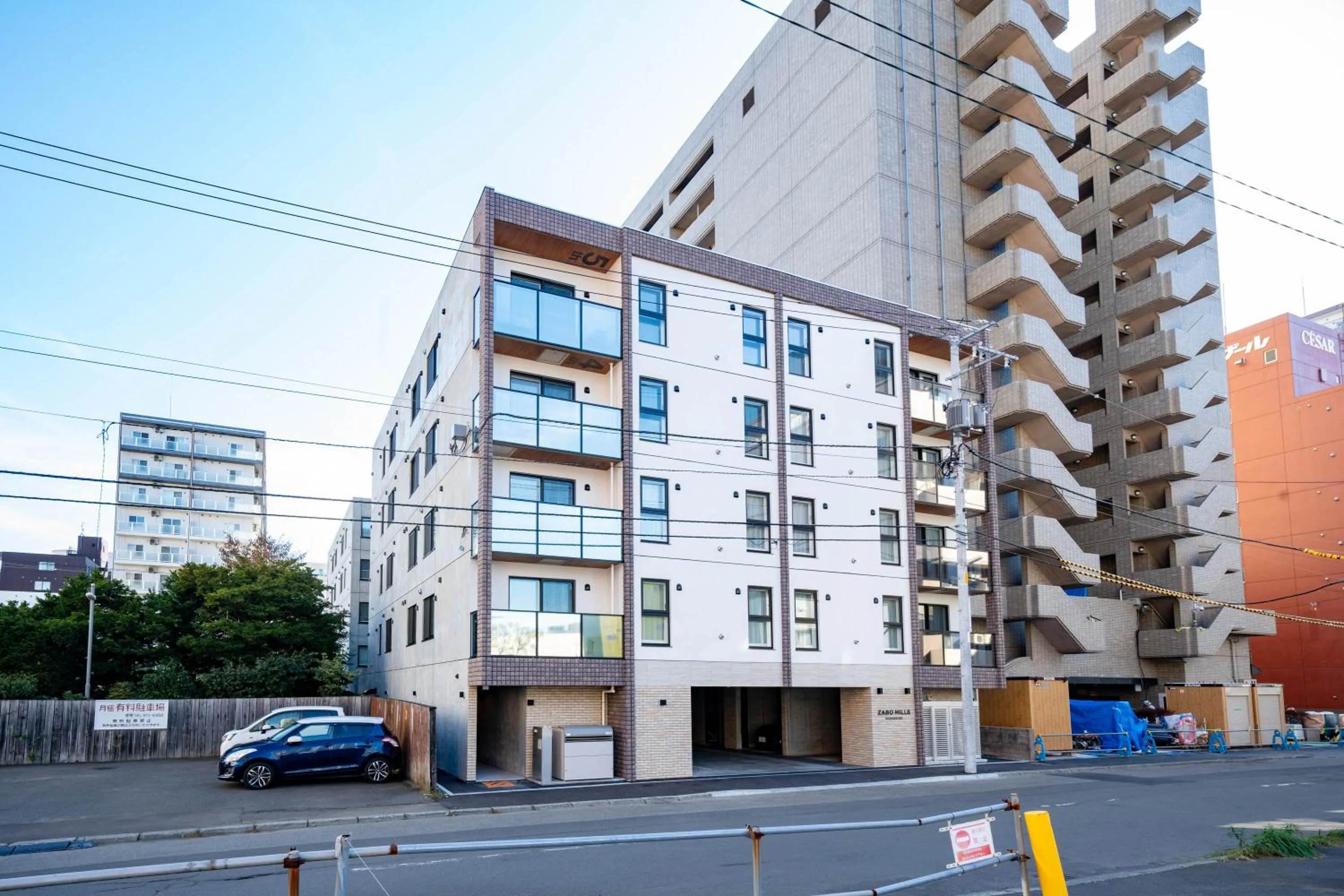 Property building in Zabo Hills 305