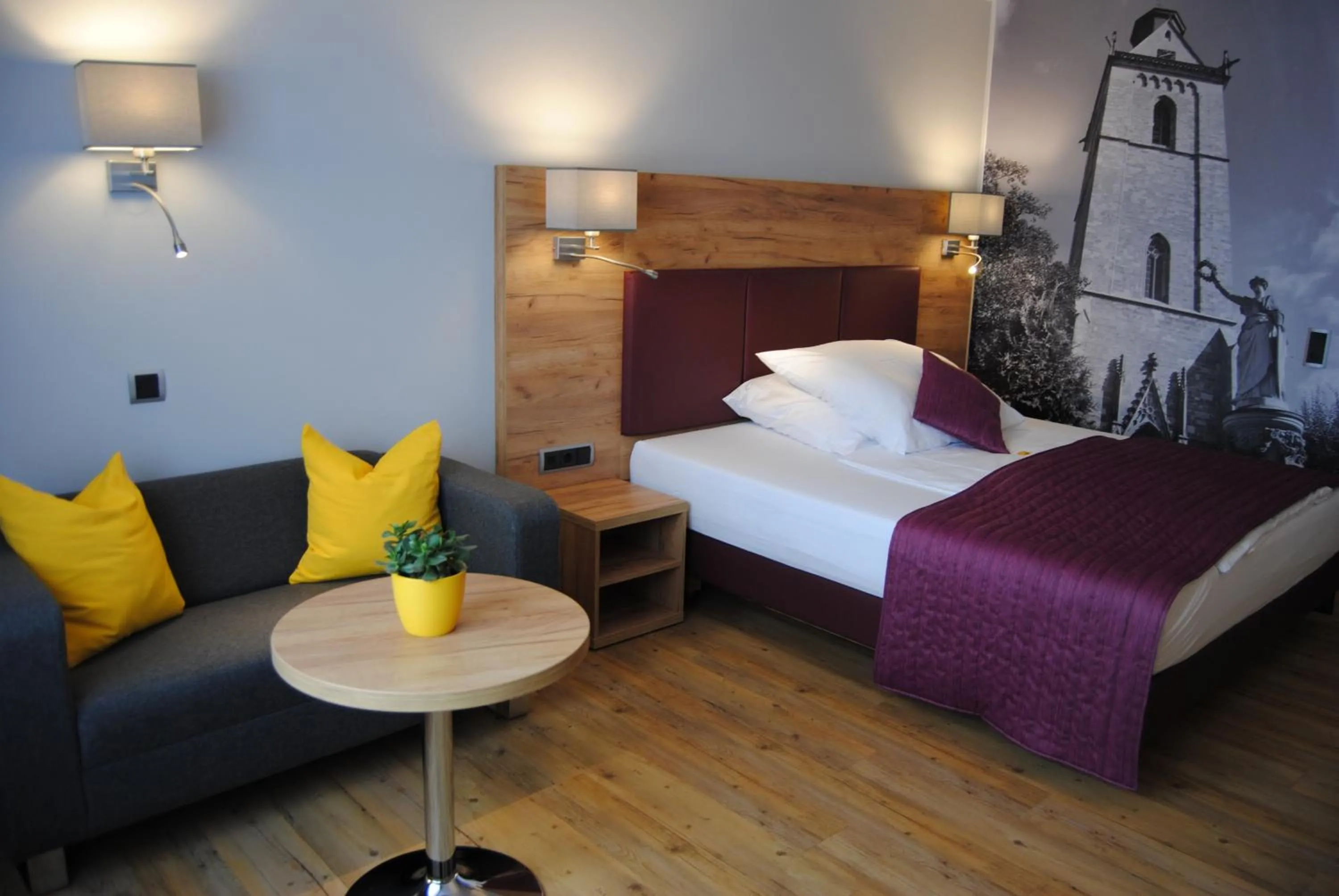 Photo of the whole room, Bed in Hotel Touric