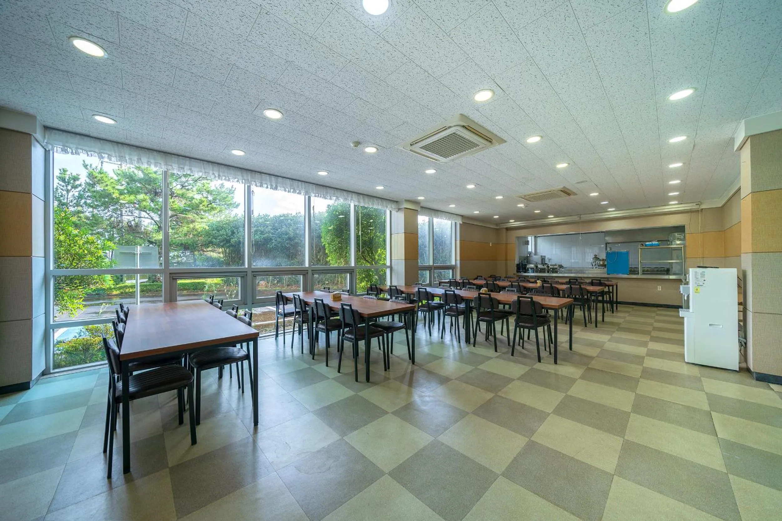 Restaurant/places to eat in FromH T Resort Jeju Seongsan