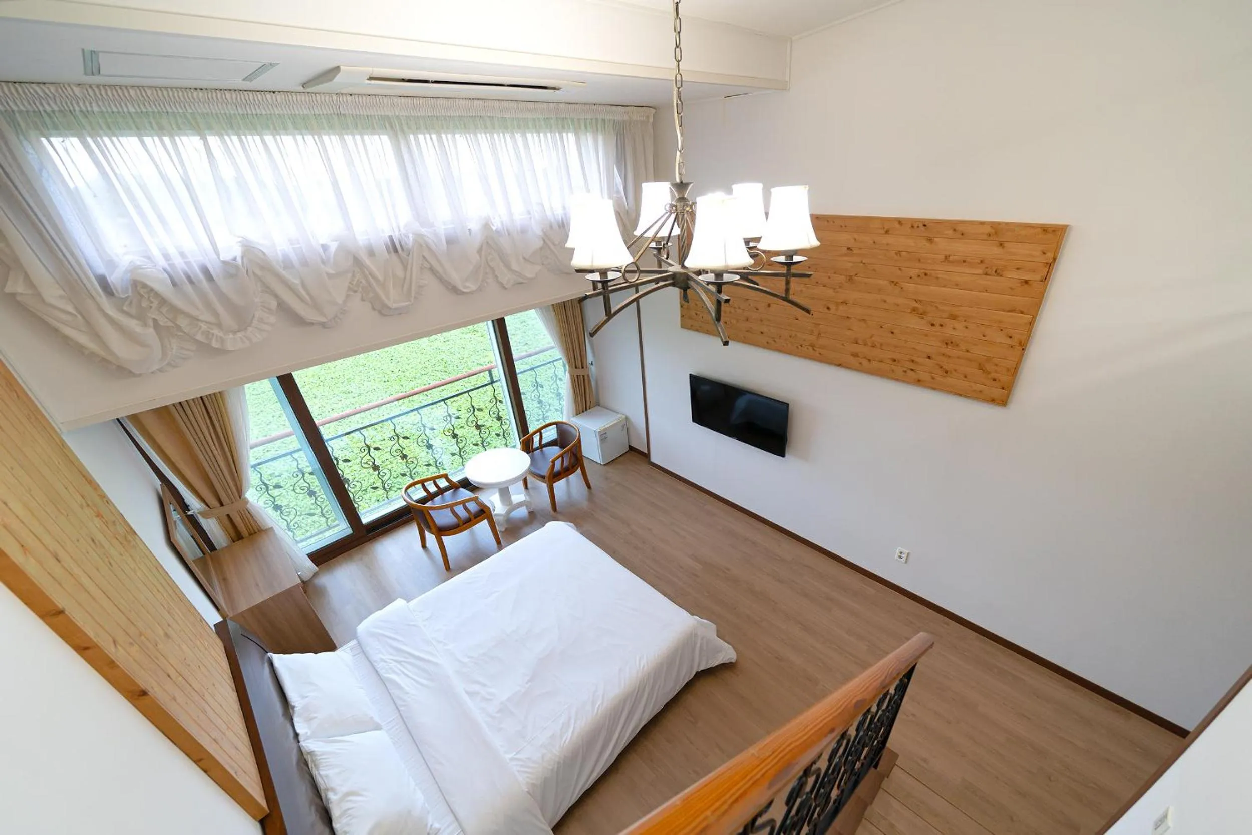 Area and facilities, Bed in FromH T Resort Jeju Seongsan
