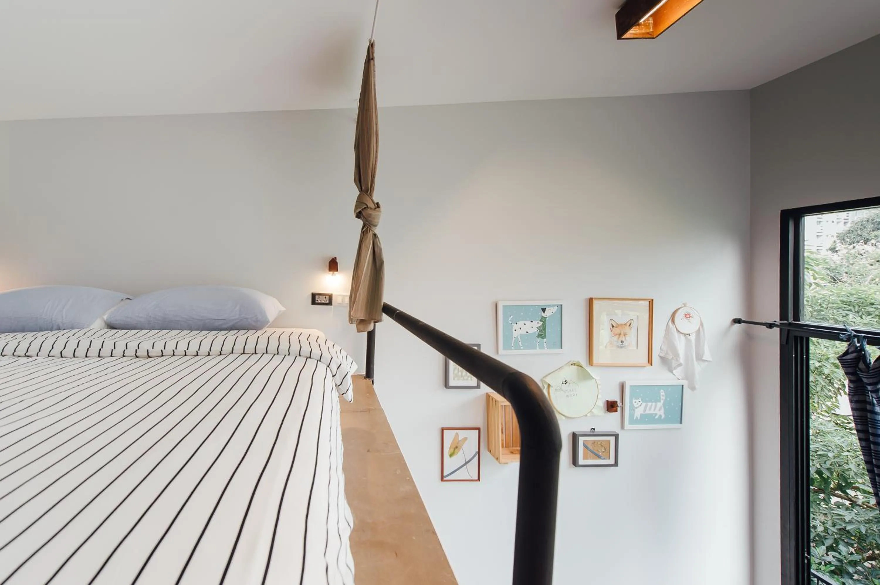 Garden, Bed in The Yard Bangkok Hostel