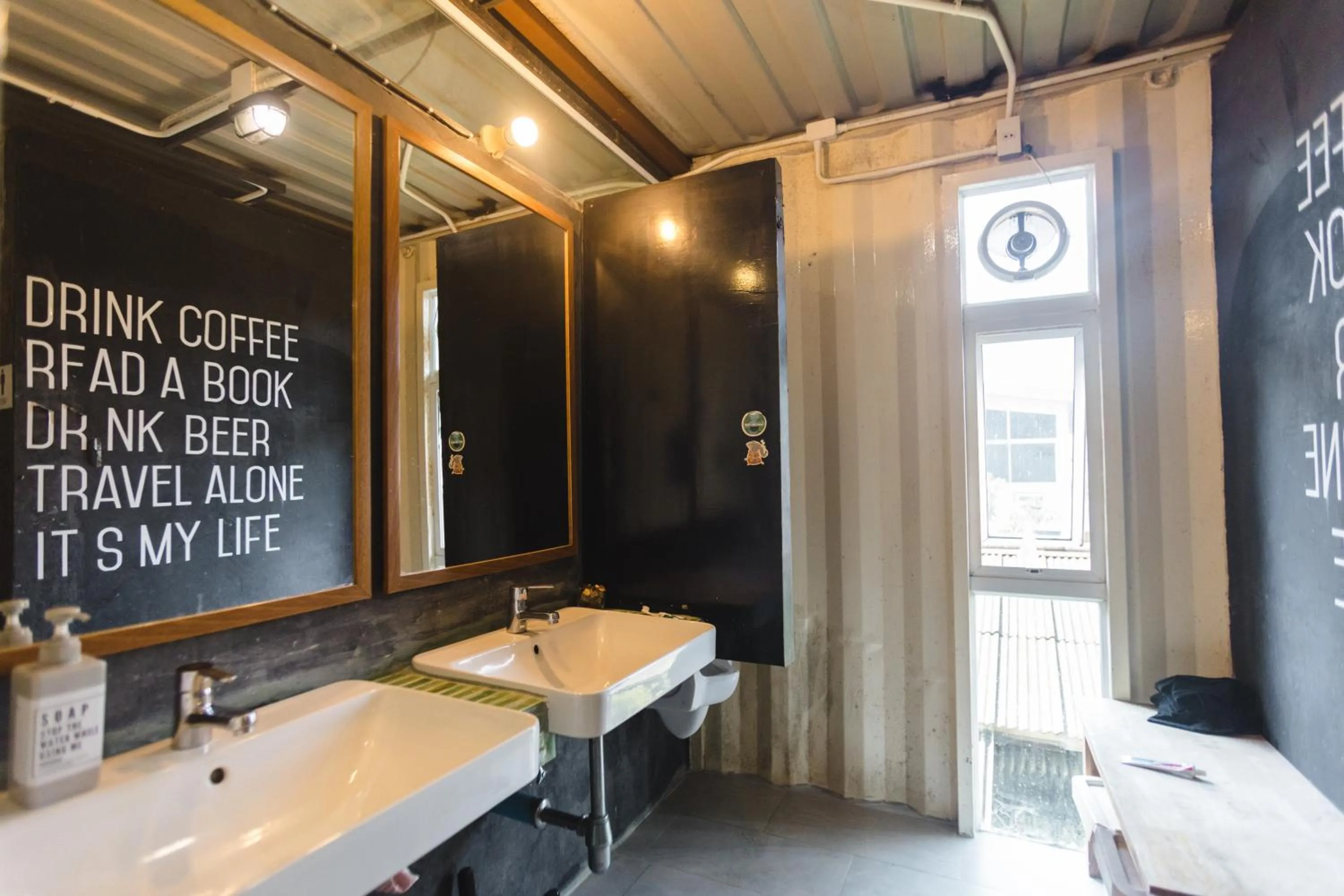 Bathroom in The Yard Bangkok Hostel